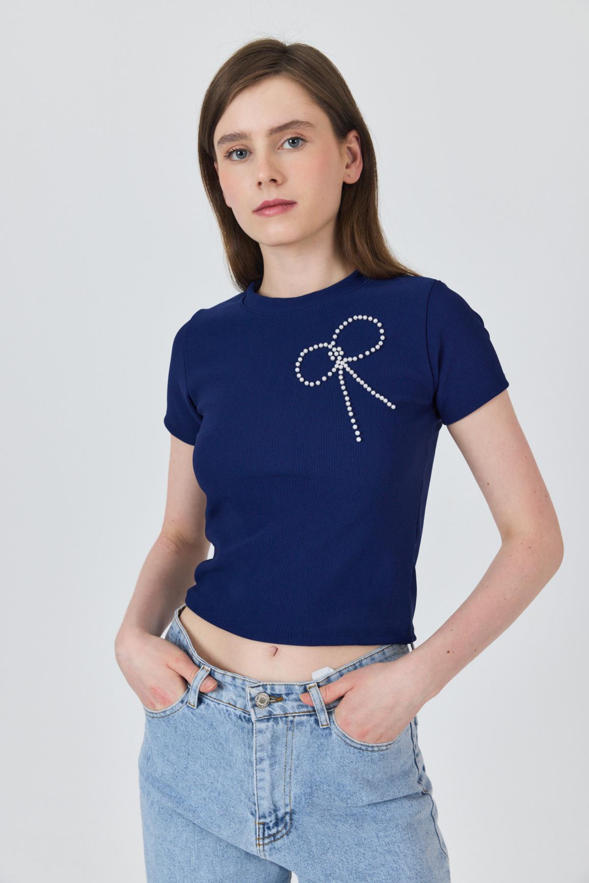 Laci İnci Kurdele İşlemeli Crop Slim Fit Tişört 2229 - 3