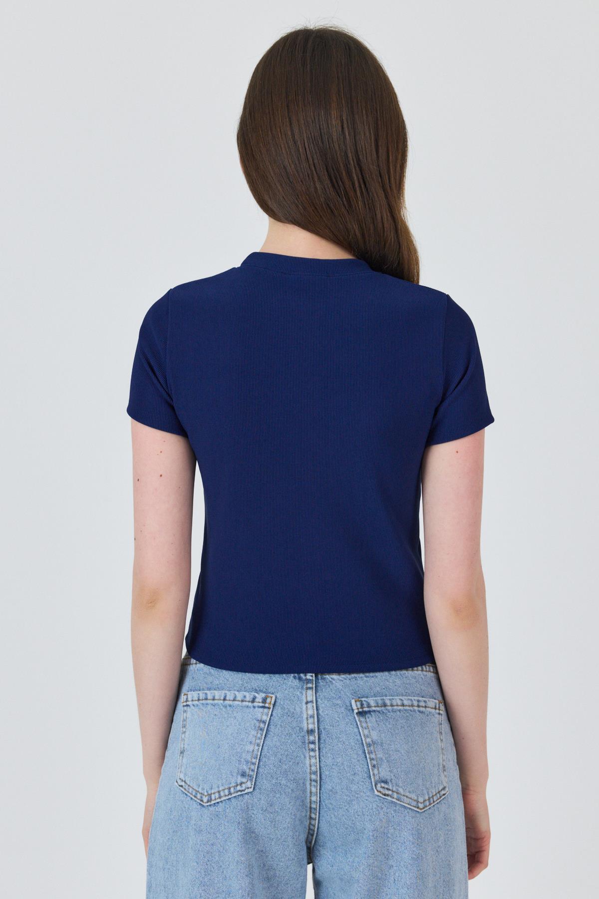 Laci İnci Kurdele İşlemeli Crop Slim Fit Tişört 2229 - 5