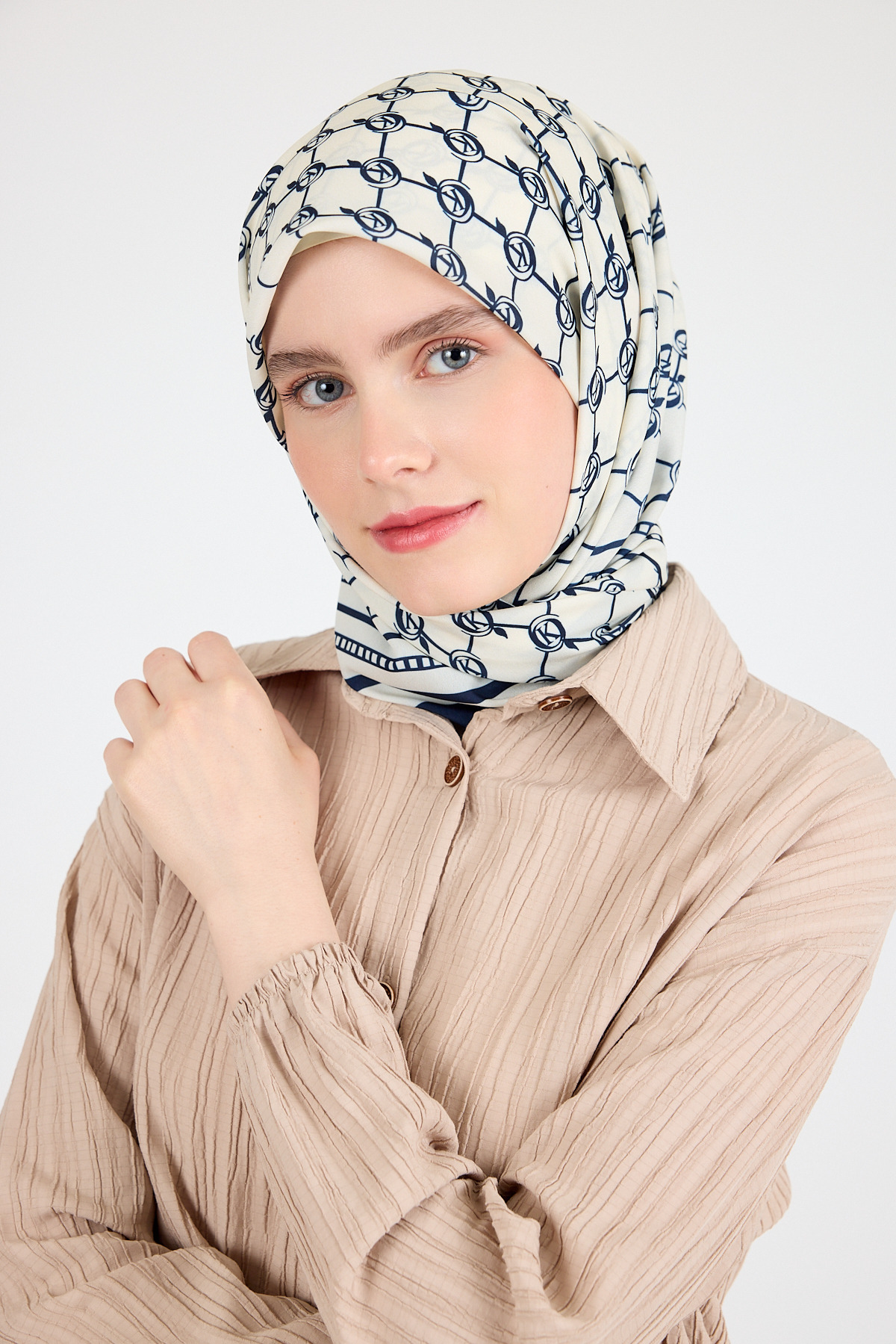 Laci Monogram Desenli Eşarp 3015 - RAYS