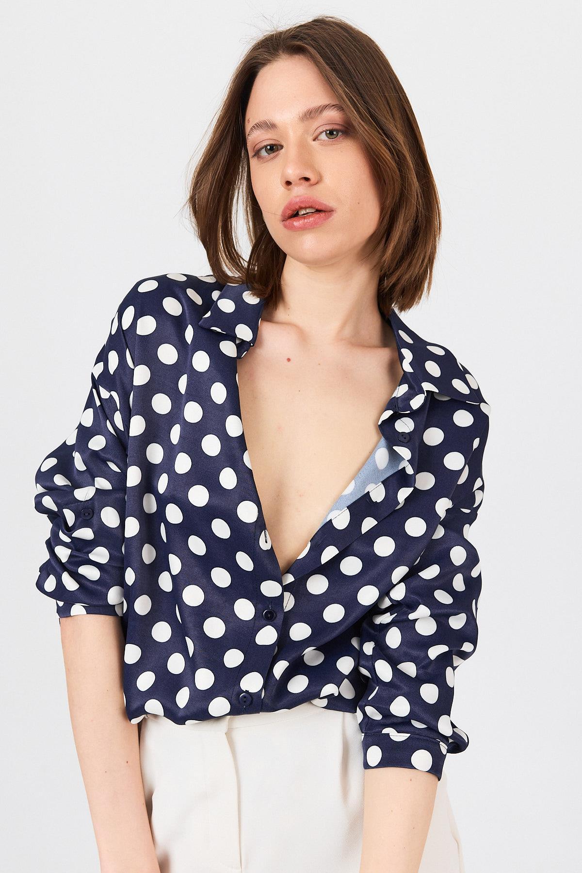 Laci Puantiye Desen Oversize Saten Gömlek 9411 - 8