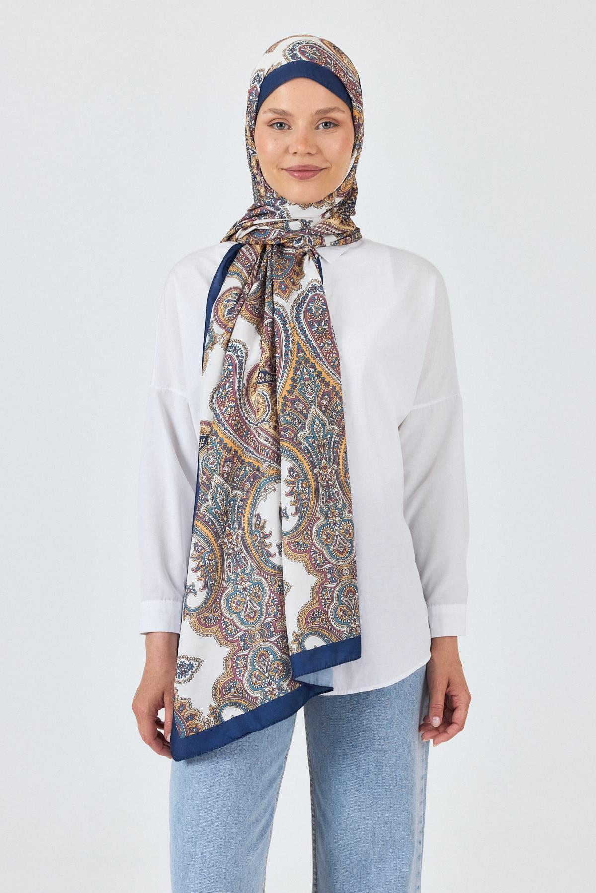 Laci Retro Desenli Şal 4002 - 2