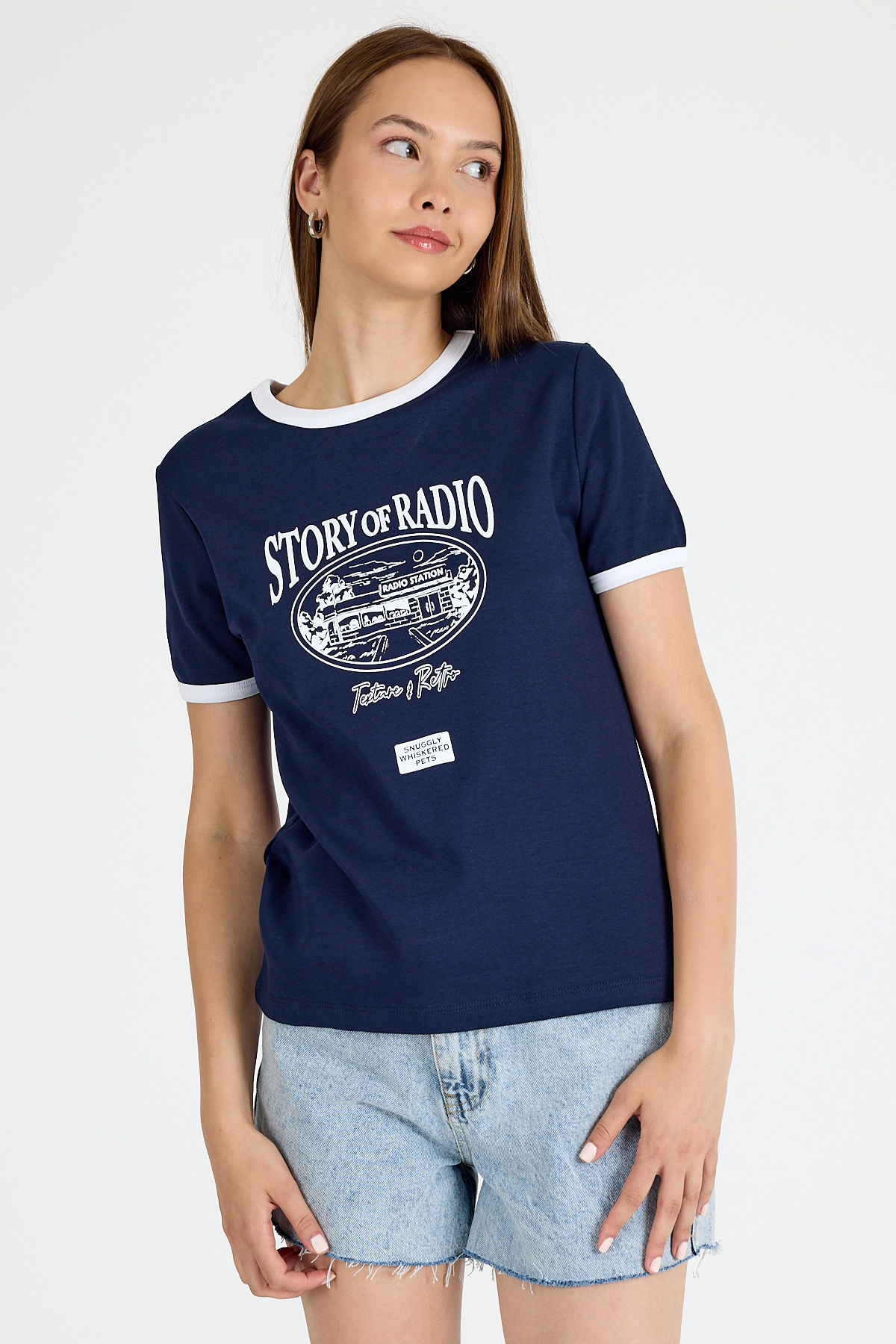 Laci Ribana Yaka ve Kol Detaylı Yazı Baskılı Tişört 5875 - 6