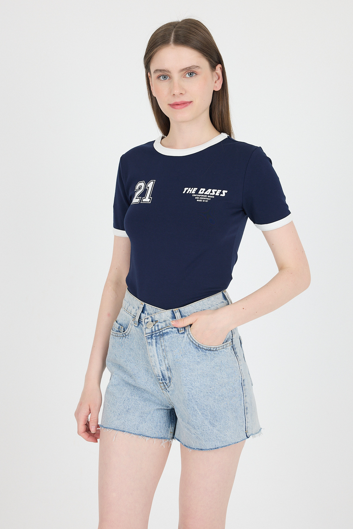 Laci Ribanalı Yazı Baskılı Slim Fit Tişört 5981 