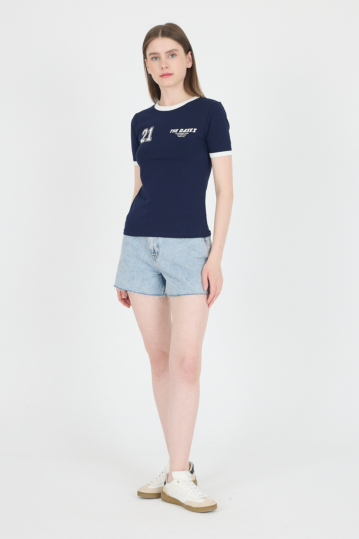 Laci Ribanalı Yazı Baskılı Slim Fit Tişört 5981 - RAYS