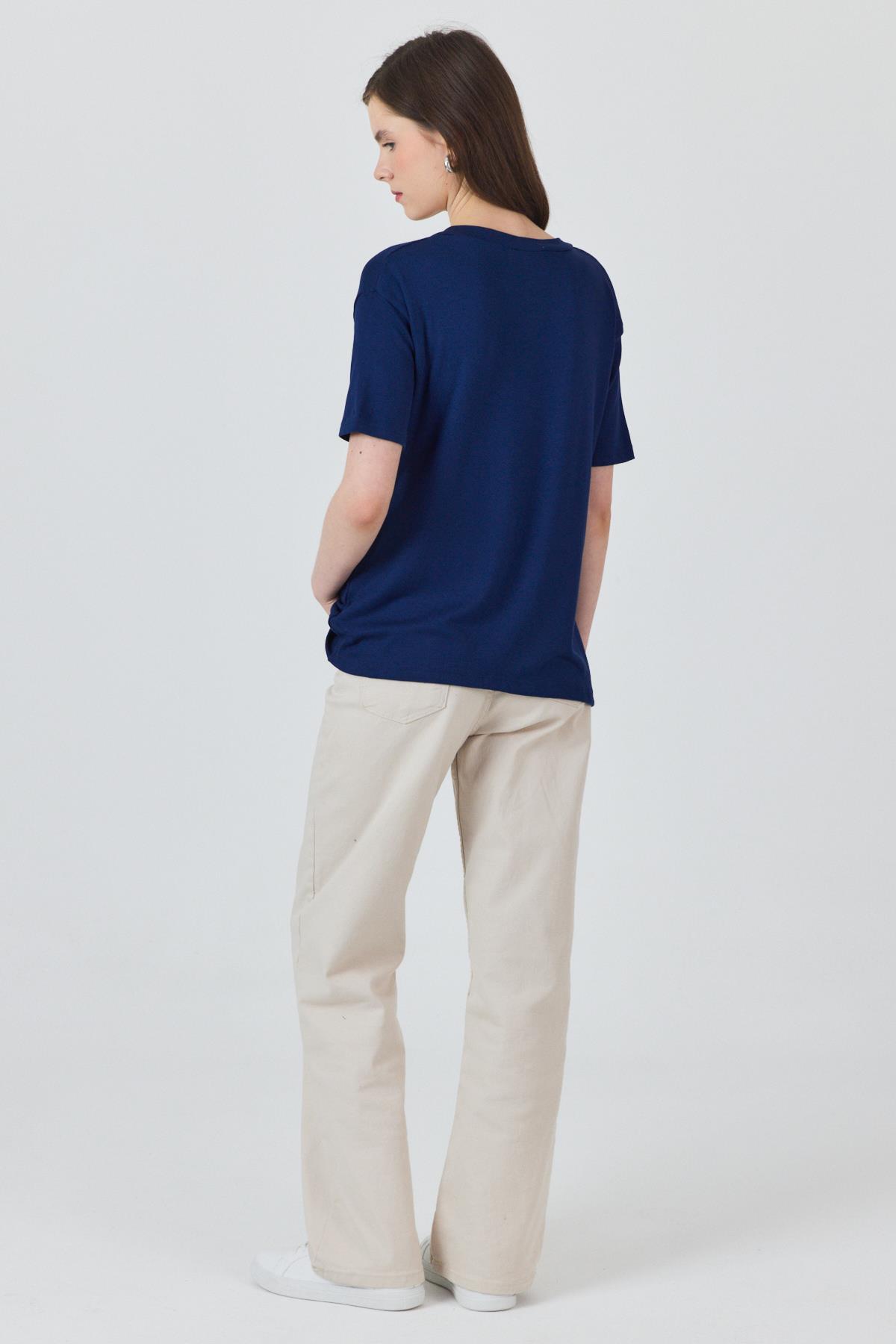 Laci V Yaka Viskoz/Yumuşak Kumaş Dökümlü Tişört 3077 - 5