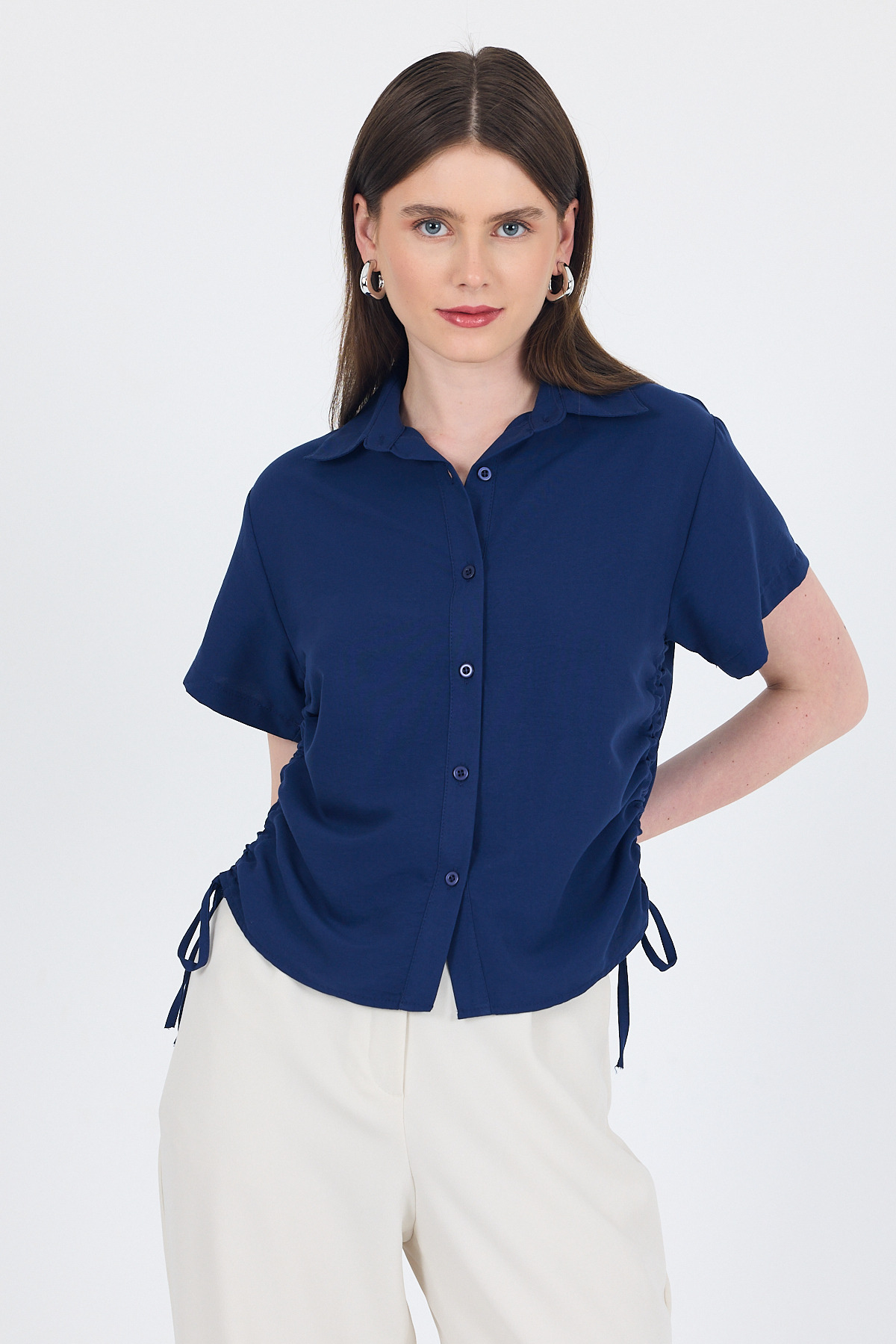 Laci Yanları Büzgülü Bağcıklı Kısa Kollu Gömlek 4368A 
