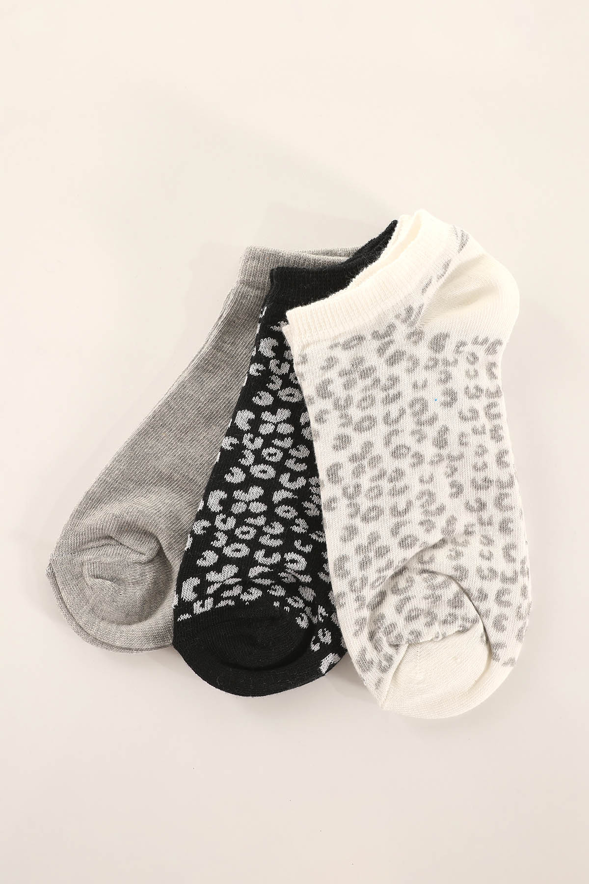 Leopar Desenli 3'Lü Patik Bayan Çorap - 1010 Renkli - 1