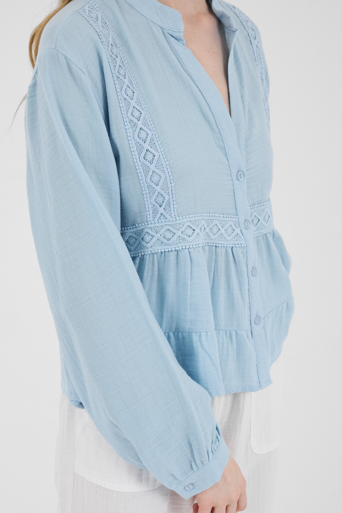 Mavi %100 Pamuk Dantel Detaylı Müslin Gömlek 4823A - RAYS