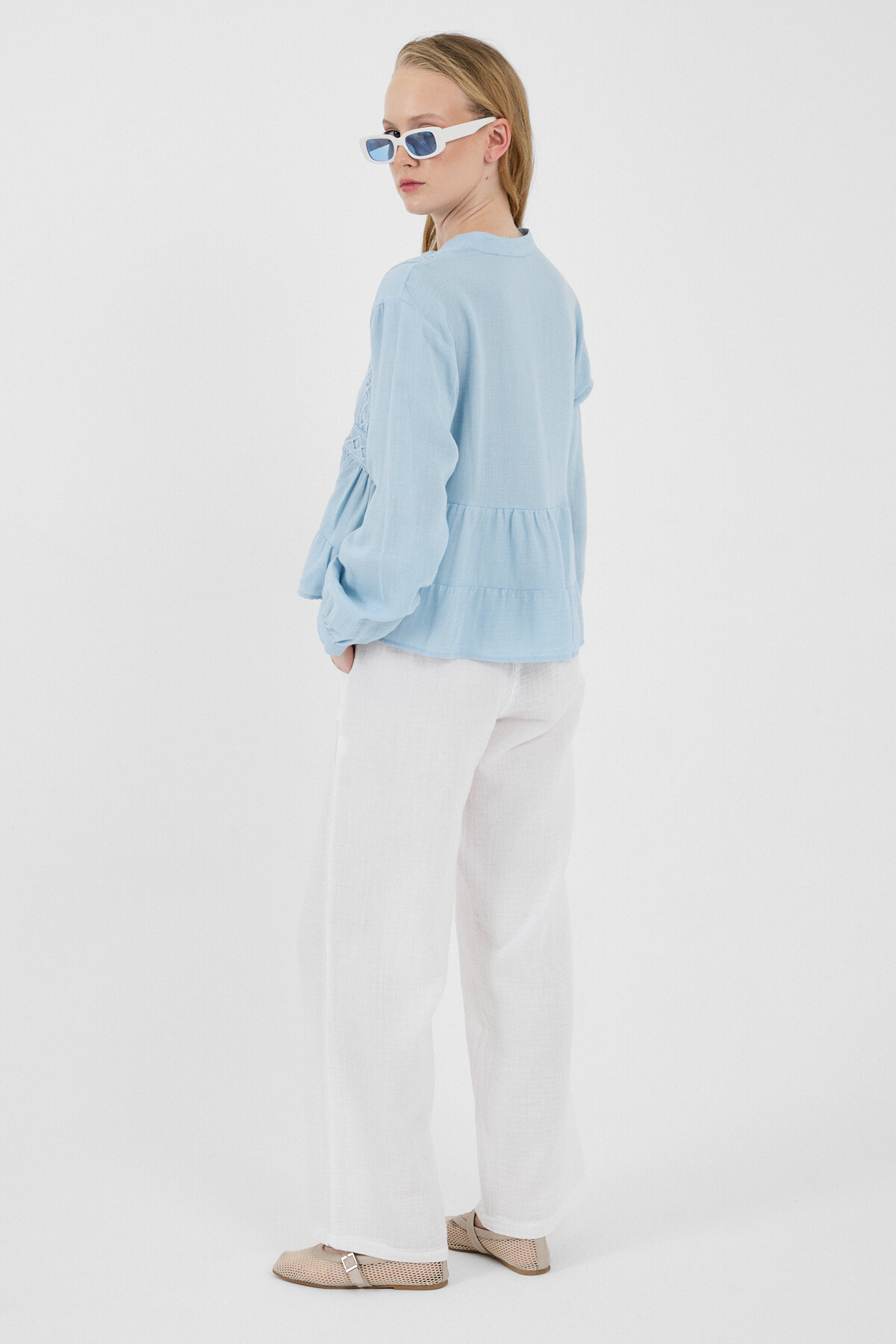 Mavi %100 Pamuk Dantel Detaylı Müslin Gömlek 4823A - 6