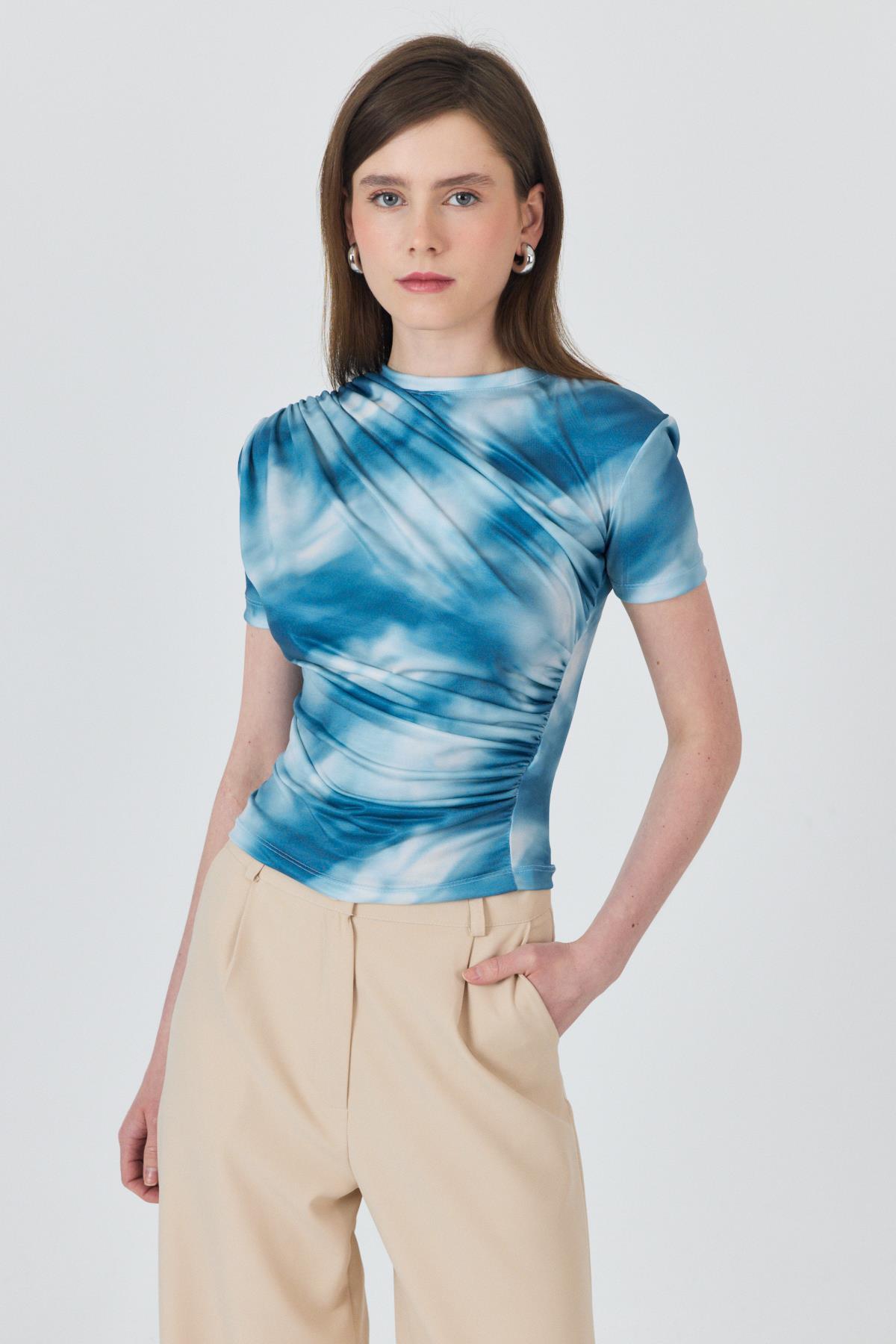 Mavi Desenli Büzgülü Sandy Bluz 12303 