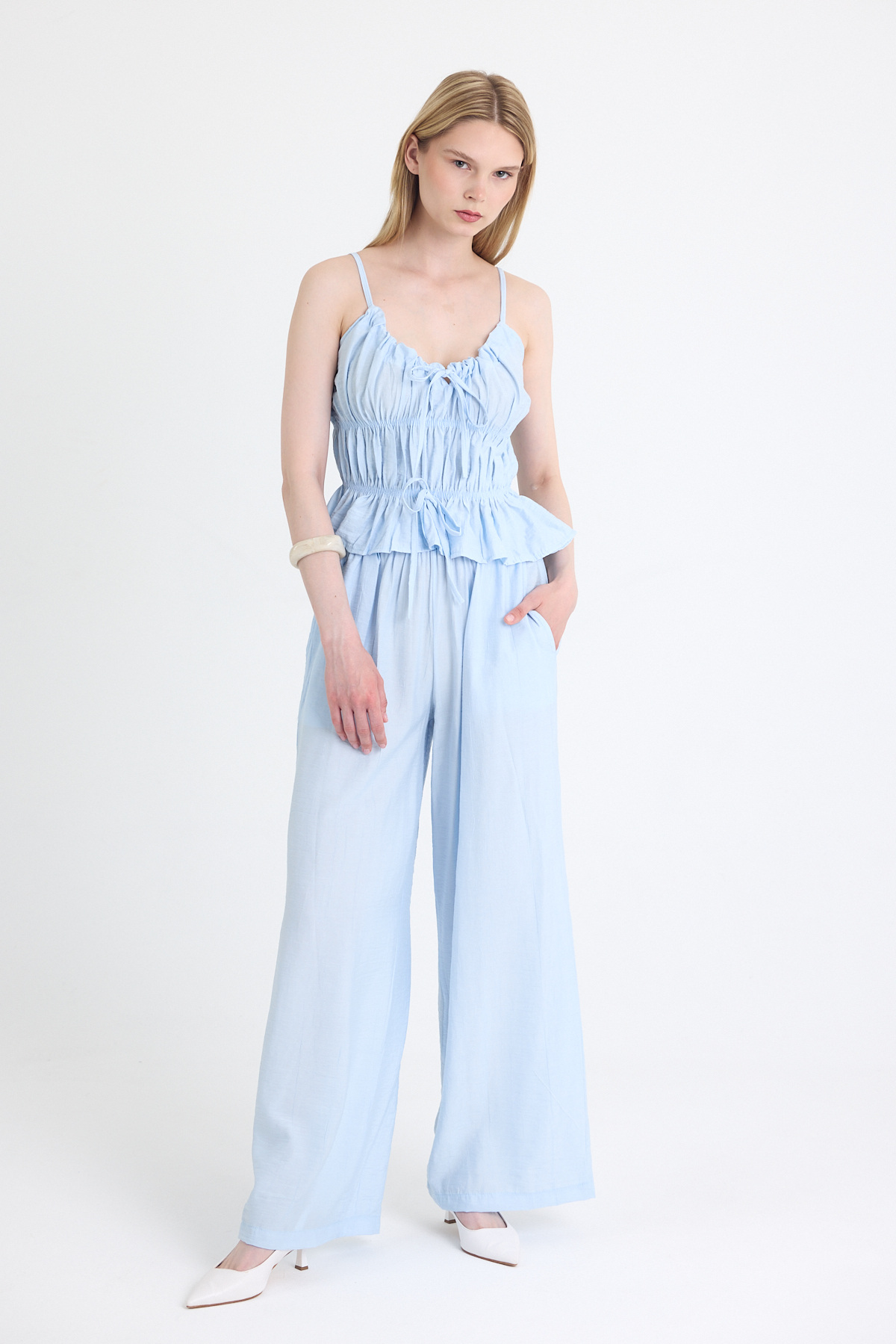 Mavi Fırfırlı Askılı Bluz ve Geniş Paça Pantolon Takımı 5216 - RAYS