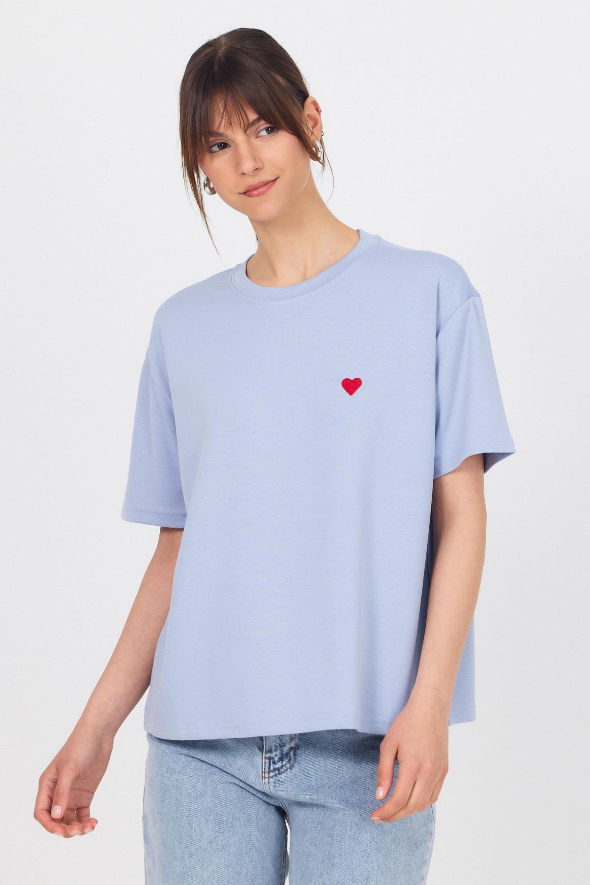 Mavi Kalp Nakışlı Premium Kumaş Tişört 6218 - RAYS