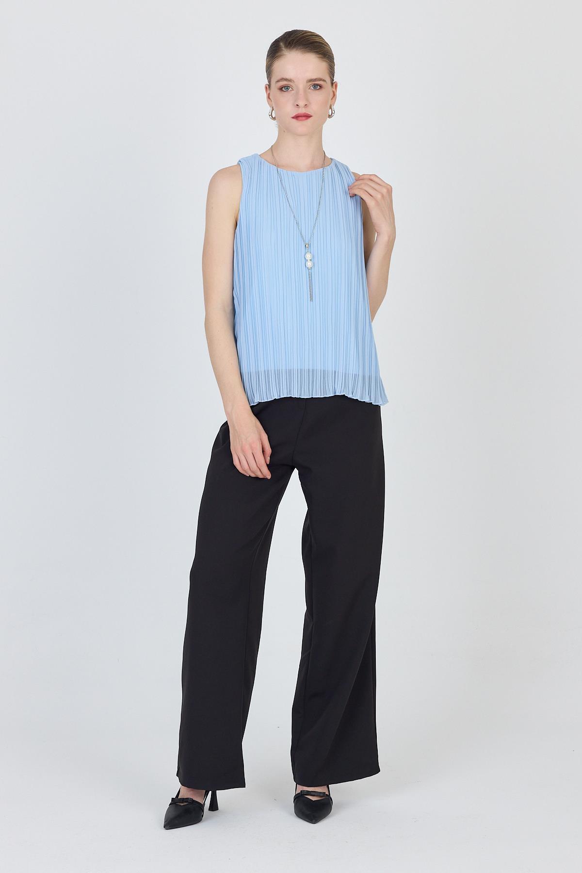 Mavi Pileli Kolye Aksesuar Detaylı Kolsuz Bluz 220 - 3