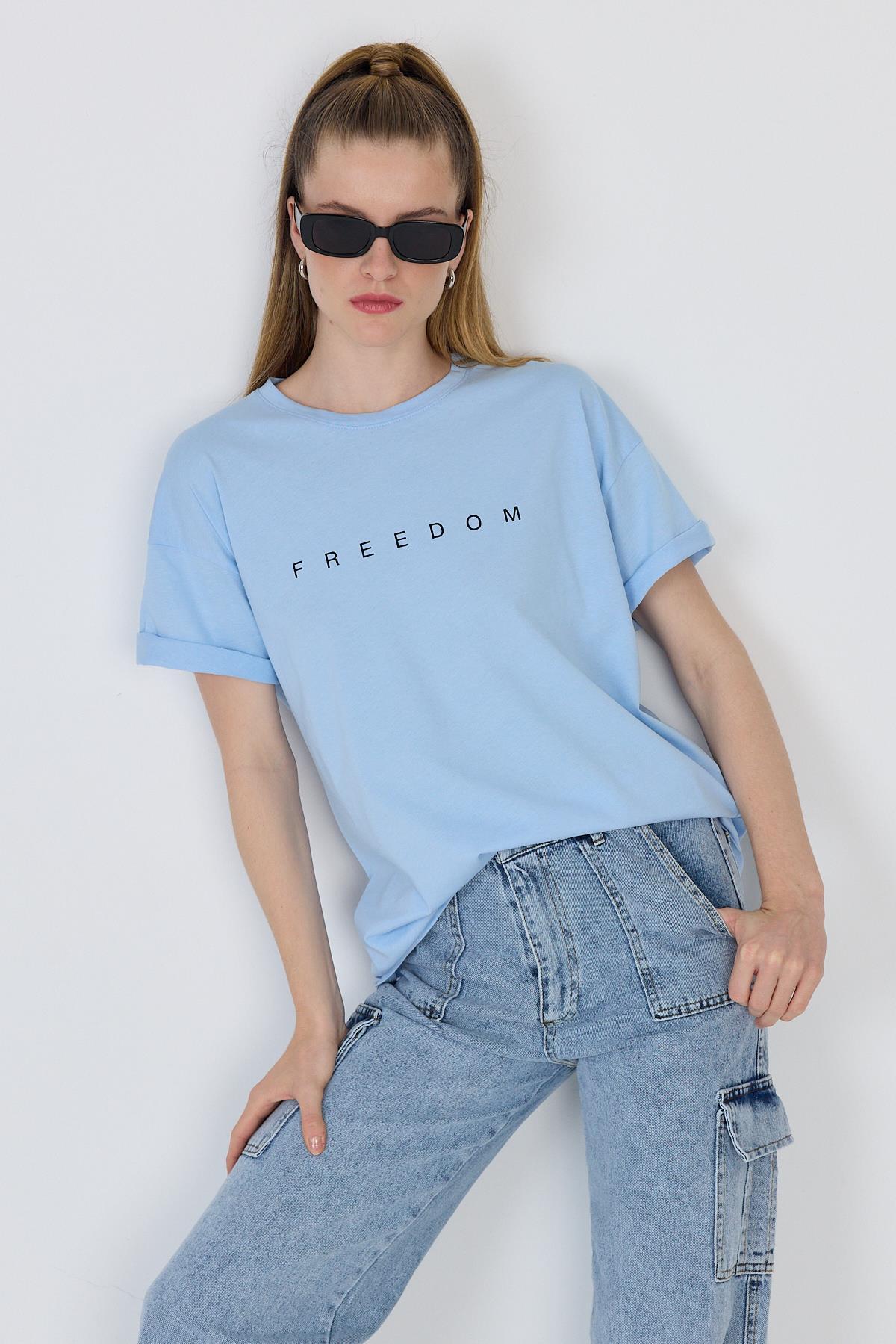 Mavi Yazı Baskılı %100 Pamuk Oversize Tişört 2150-3M - RAYS