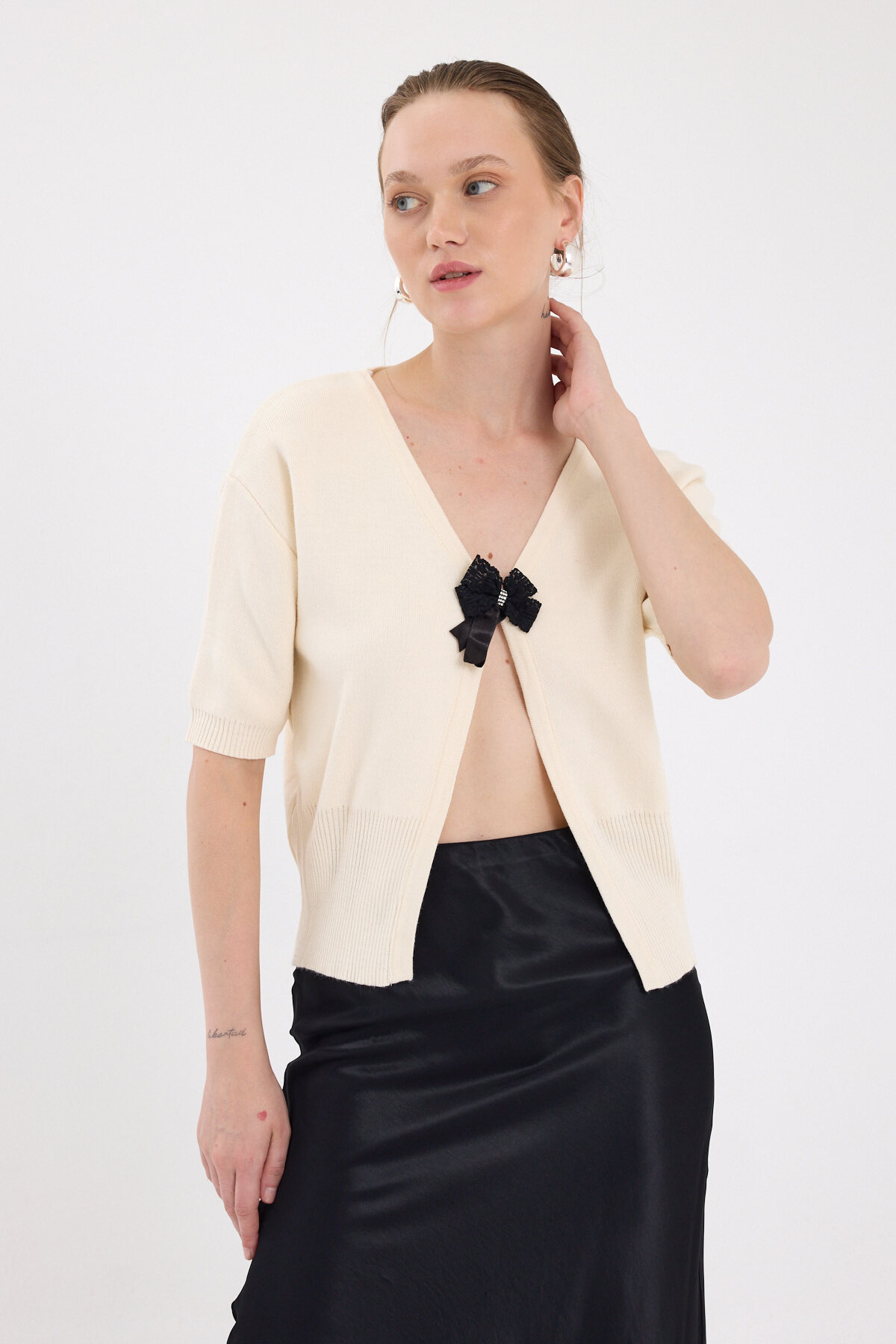 Natural Fiyonk Detaylı Crop Triko Kadın Bluz 2415 - 2