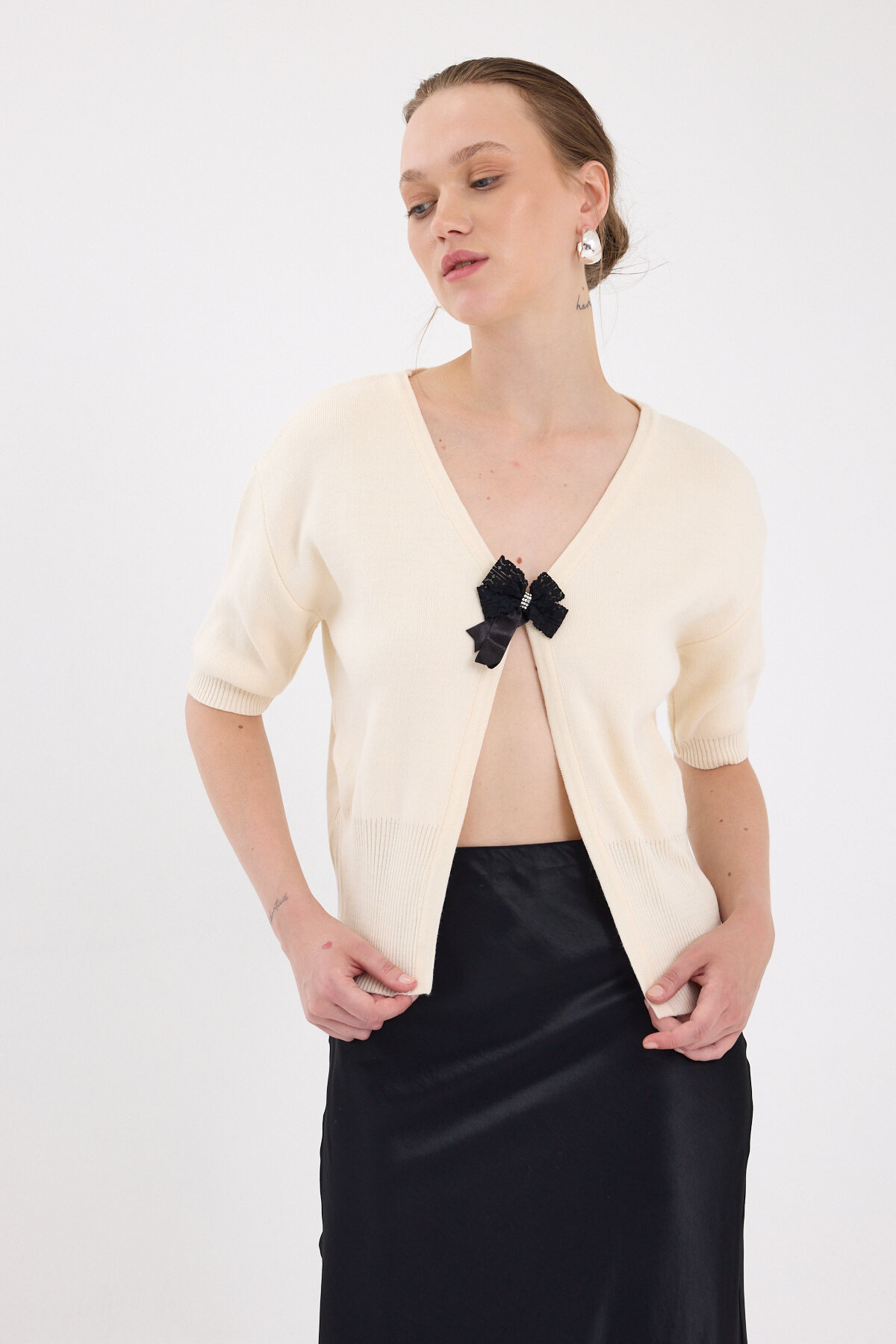 Natural Fiyonk Detaylı Crop Triko Kadın Bluz 2415 - 1