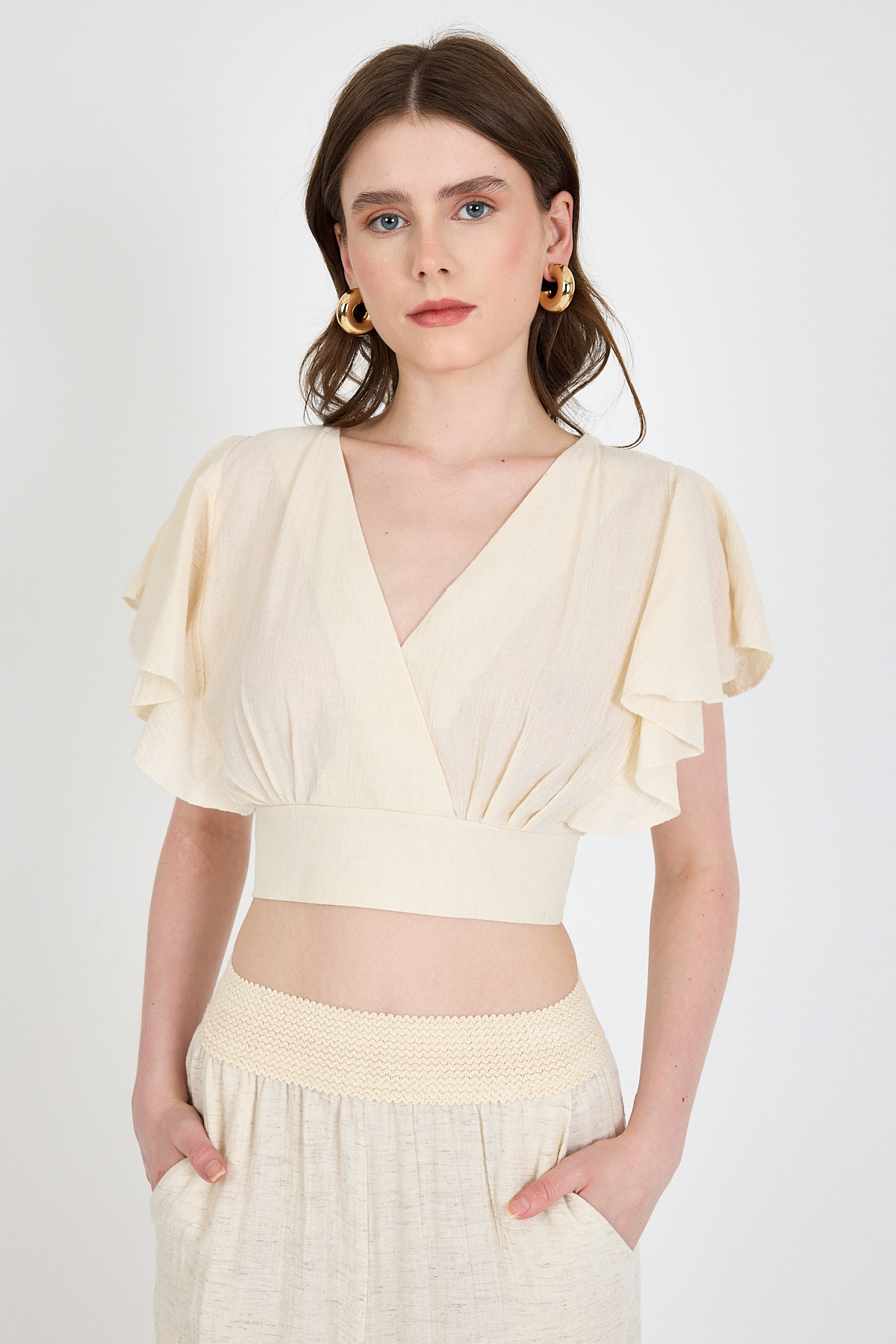 Natural Keten Görünümlü %100 Pamuk Fırfır Kol Detaylı Crop Bluz 6942 - RAYS