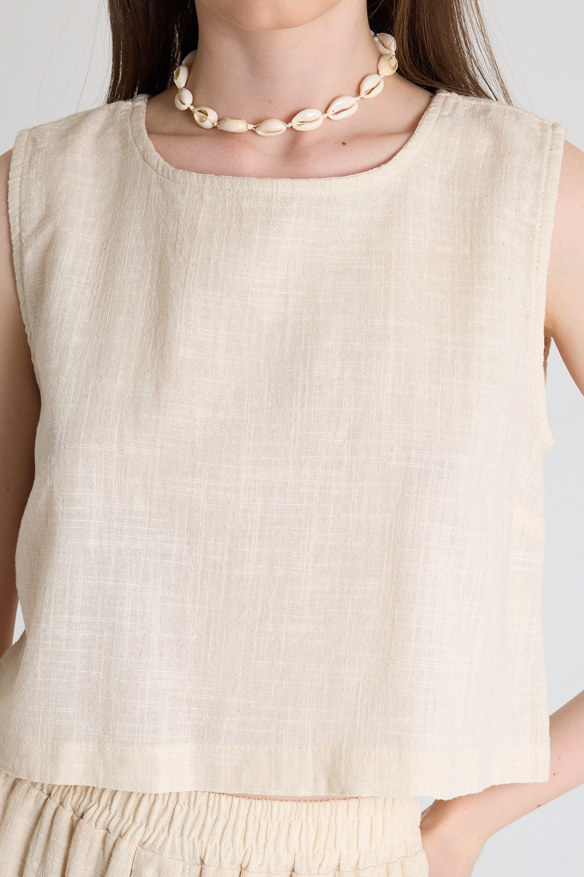 Natural Keten Görünümlü %100 Pamuk Kolsuz Crop Bluz 3419-1 - RAYS