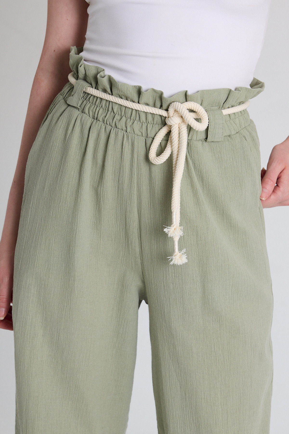 Olive Yeşili Keten Görünümlü %100 Pamuk Büzgülü Bel Hasır Kemerli Bol Paça Pantolon 6941 - 4