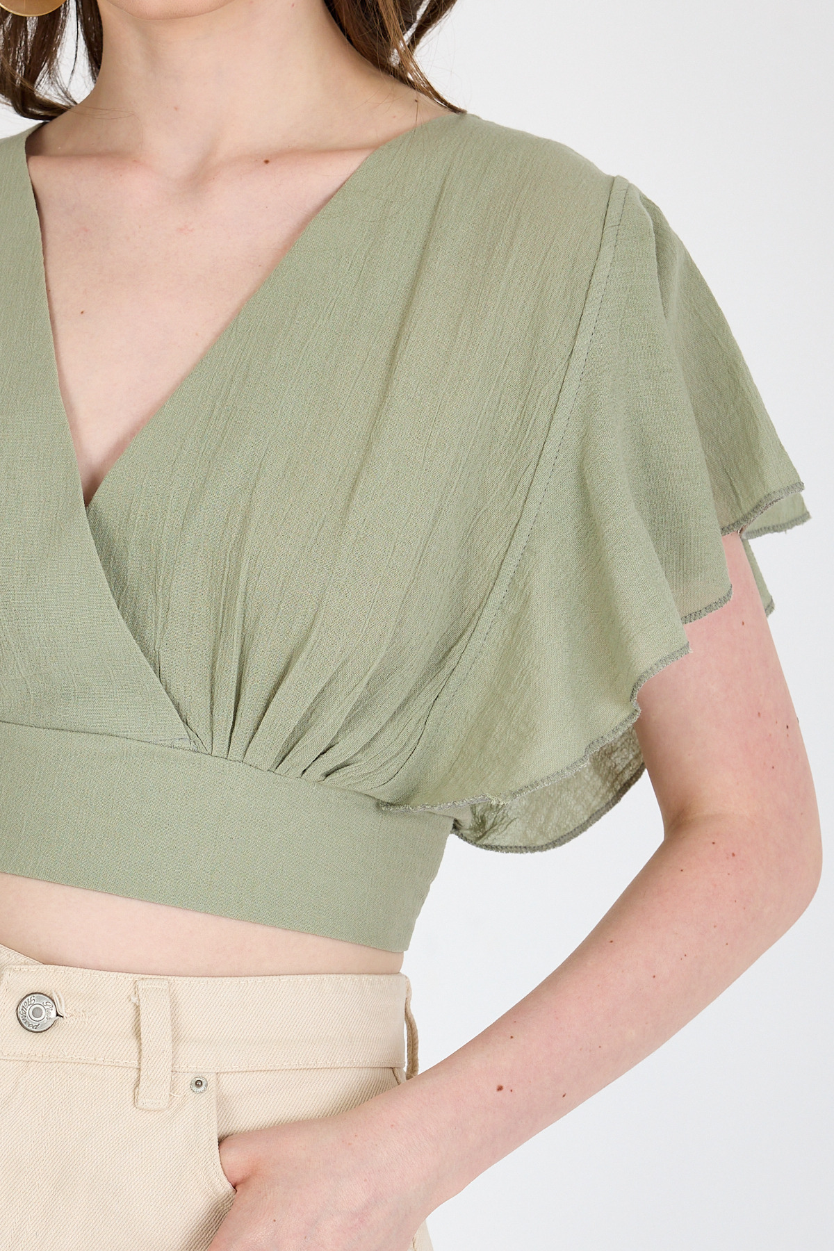 Olive Yeşili Keten Görünümlü %100 Pamuk Fırfır Kol Detaylı Crop Bluz 6942 - RAYS