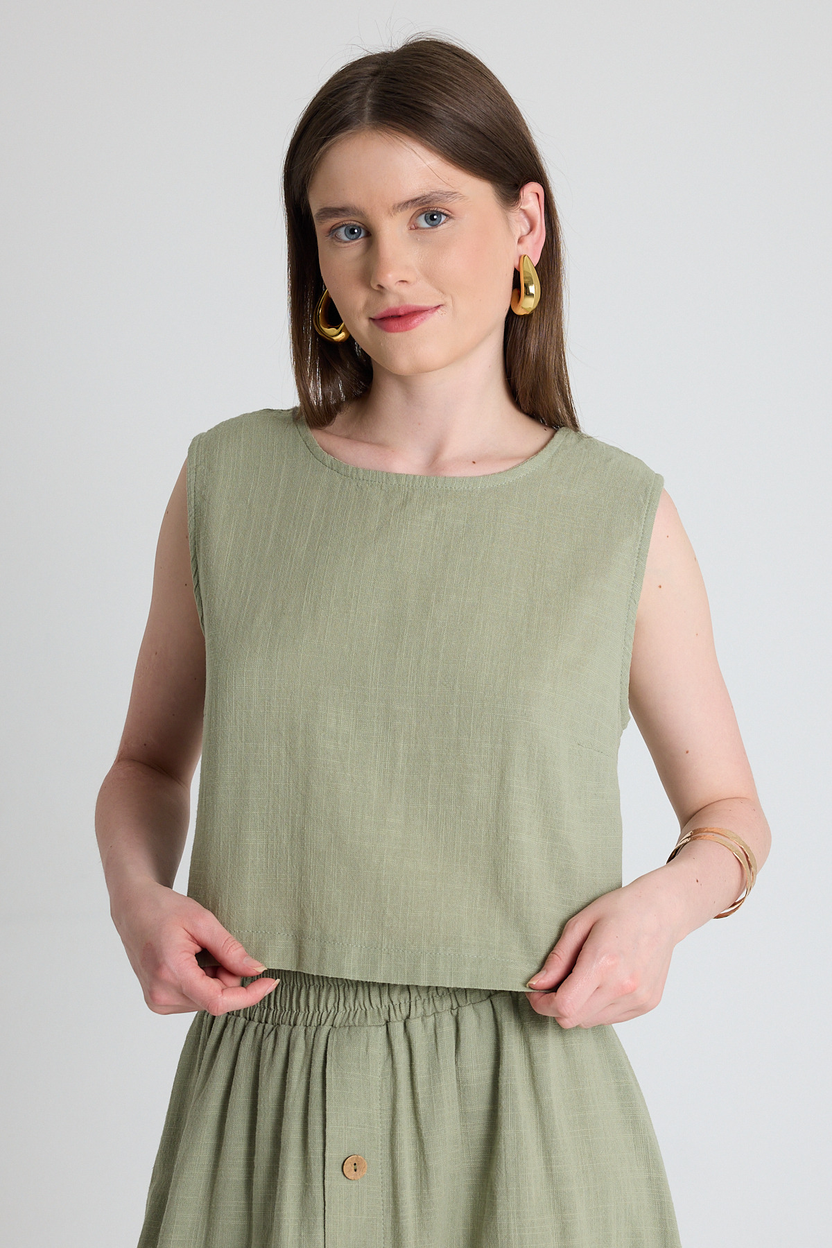 Olive Yeşili Keten Görünümlü %100 Pamuk Kolsuz Crop Bluz 3419-1 - RAYS