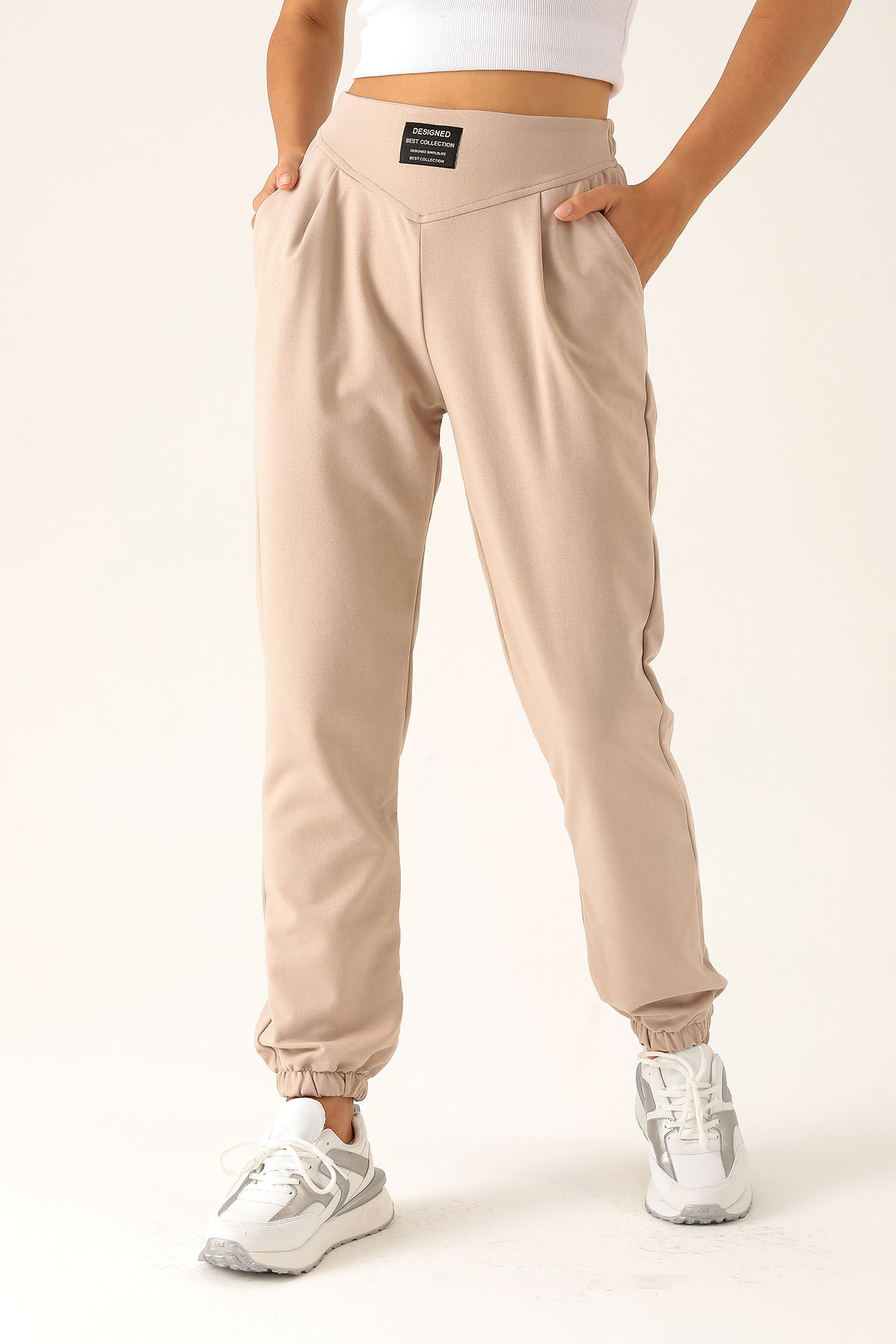 Önü Arma Detay Eşofman - 23374 Bej - 3