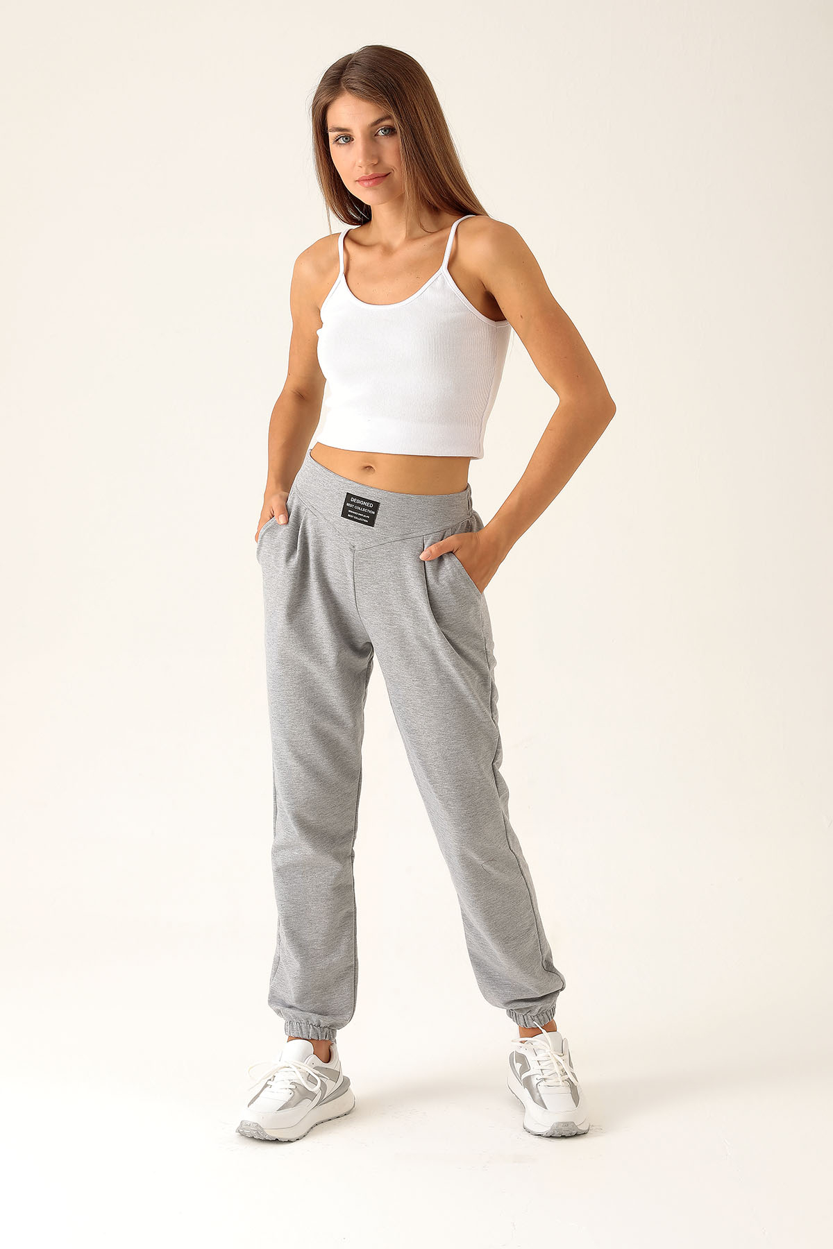 Önü Arma Detay Eşofman - 23374 Gri 