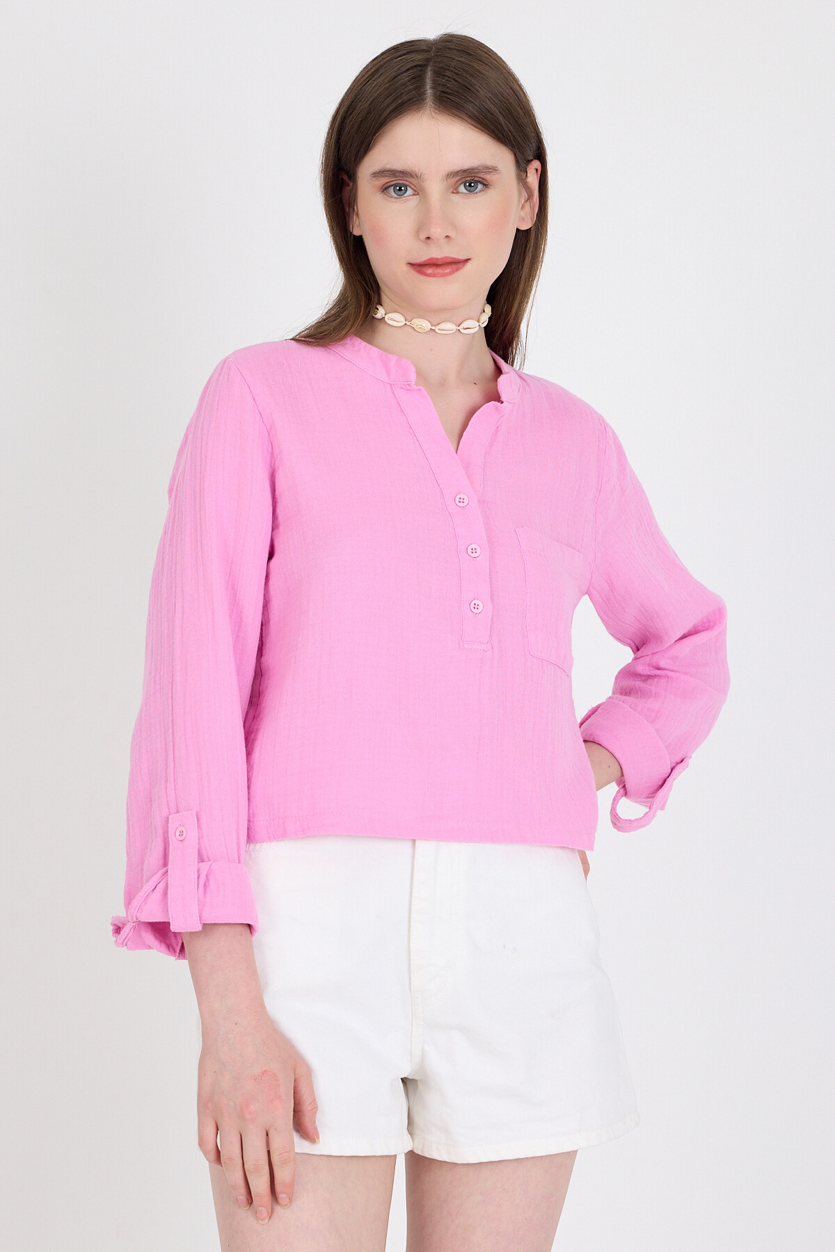 Pembe %100 Pamuk Keten Görünümlü Hakim Yaka Crop Gömlek 4702A - RAYS