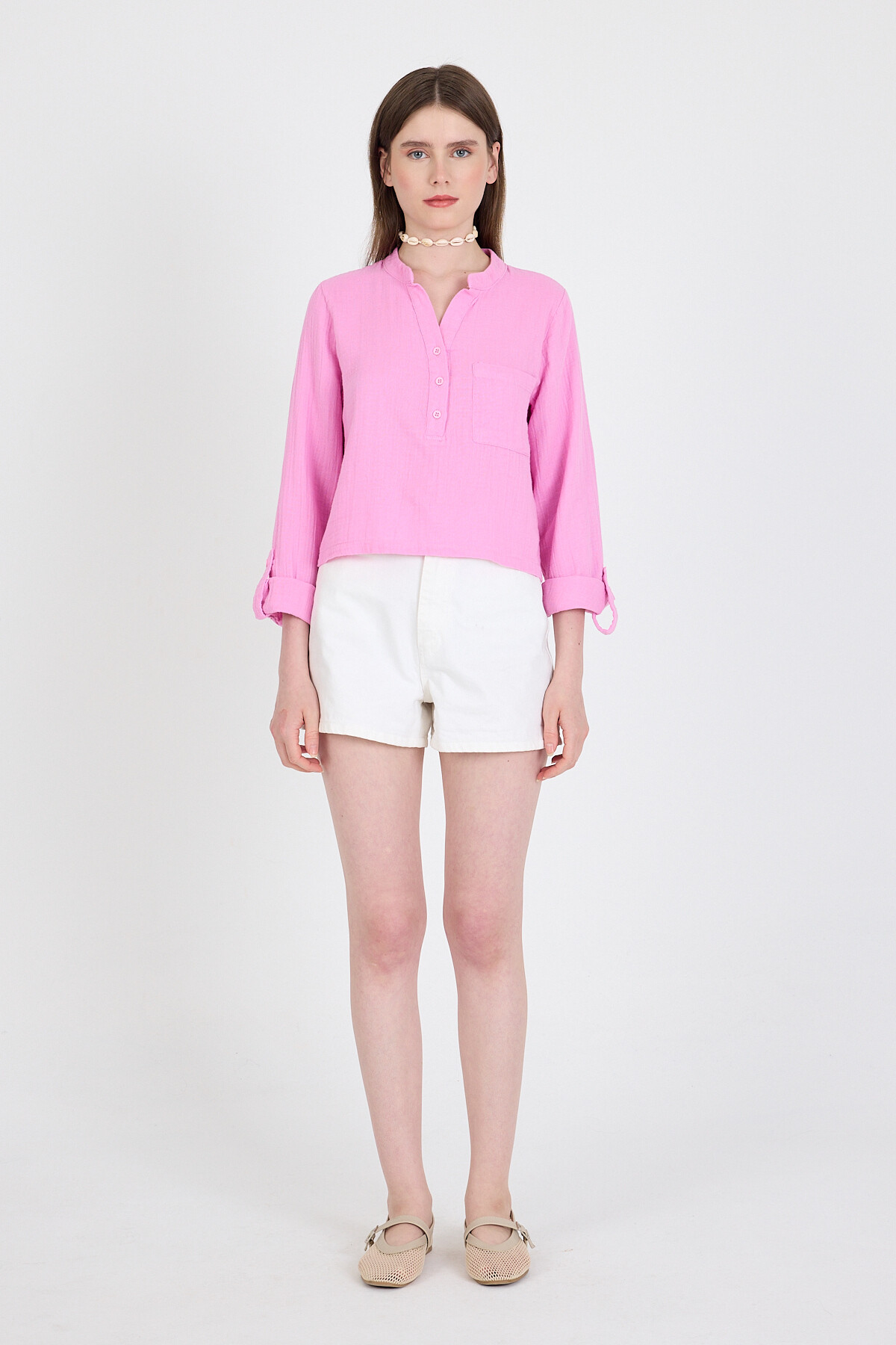 Pembe %100 Pamuk Keten Görünümlü Hakim Yaka Crop Gömlek 4702A - 2