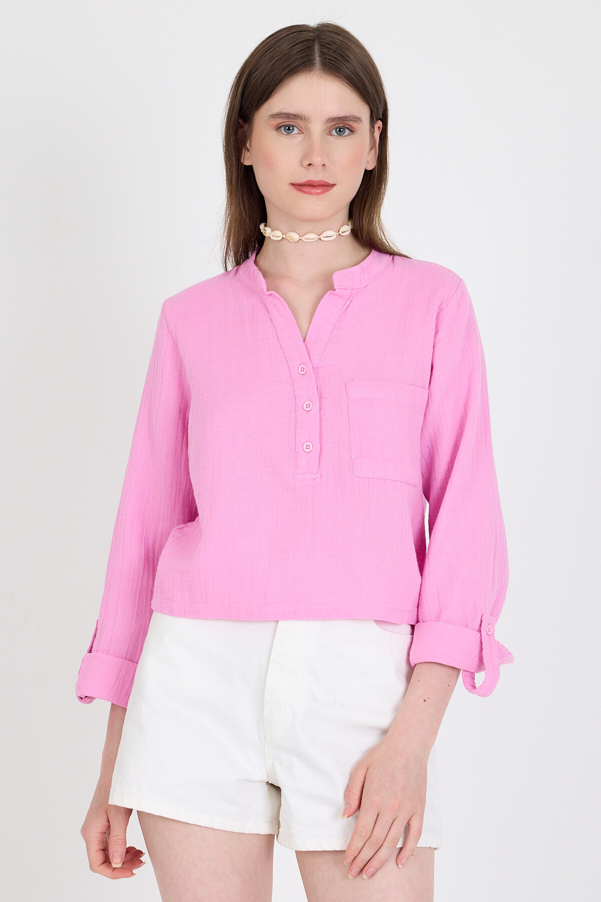 Pembe %100 Pamuk Keten Görünümlü Hakim Yaka Crop Gömlek 4702A - 1