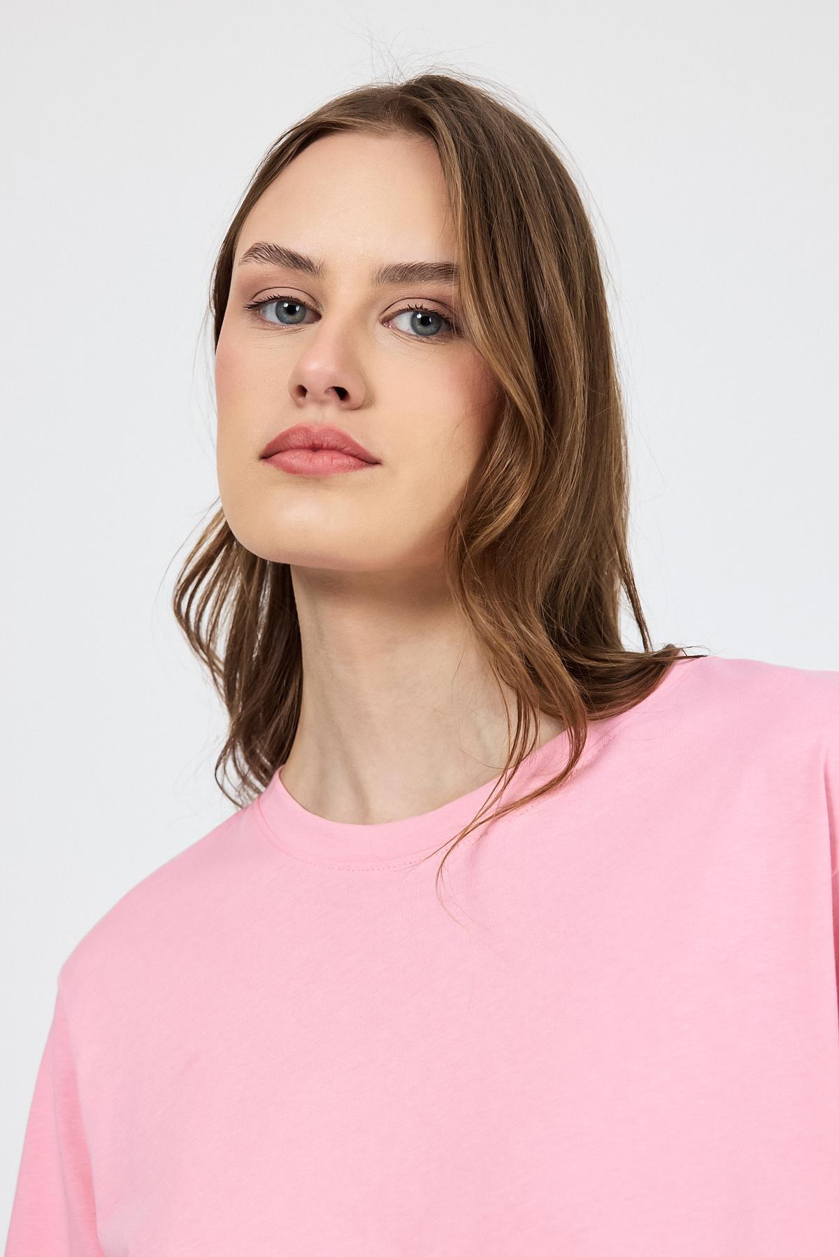 Pembe Bisiklet Yaka %100 Pamuk Relaxed Fit Tişört 2142M - 4