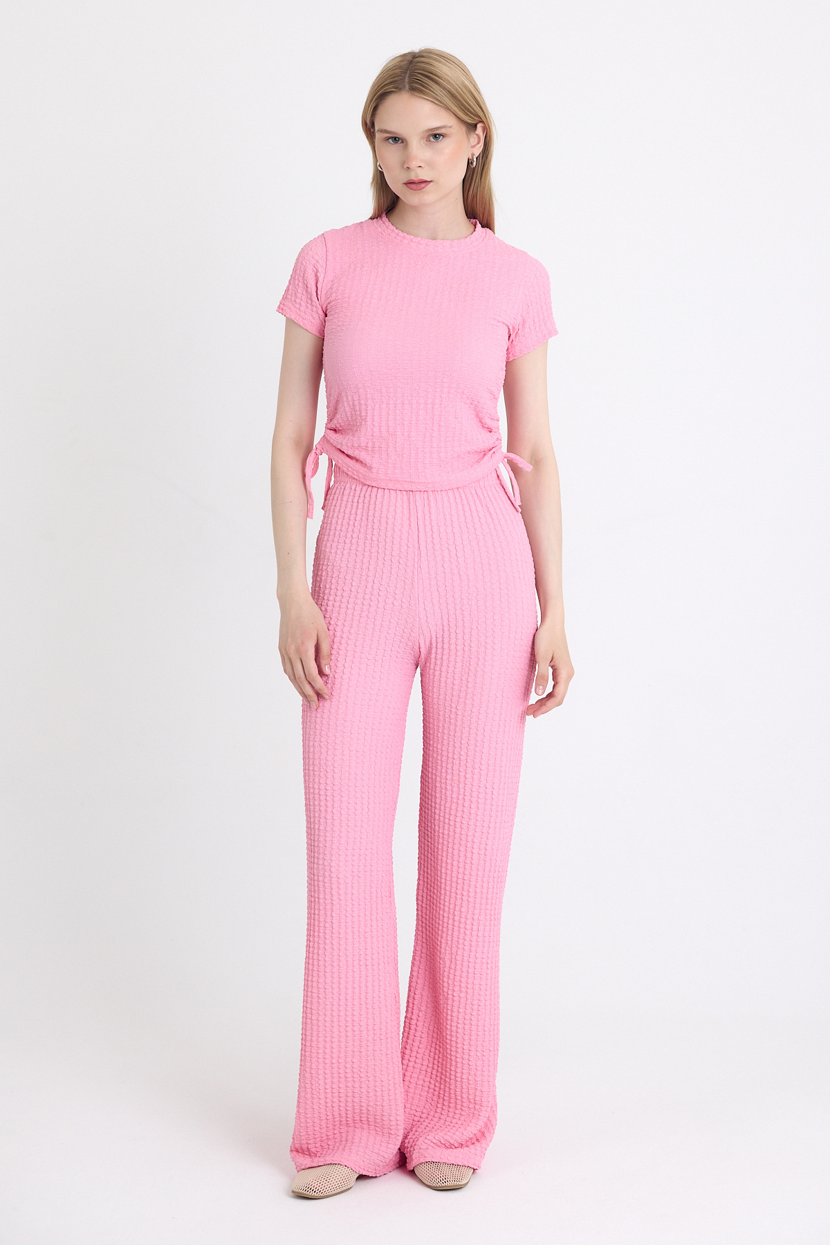 Pembe Bürümcük Dokulu Büzgülü Crop ve Geniş Paça Pantolon Takımı 3001 - 1