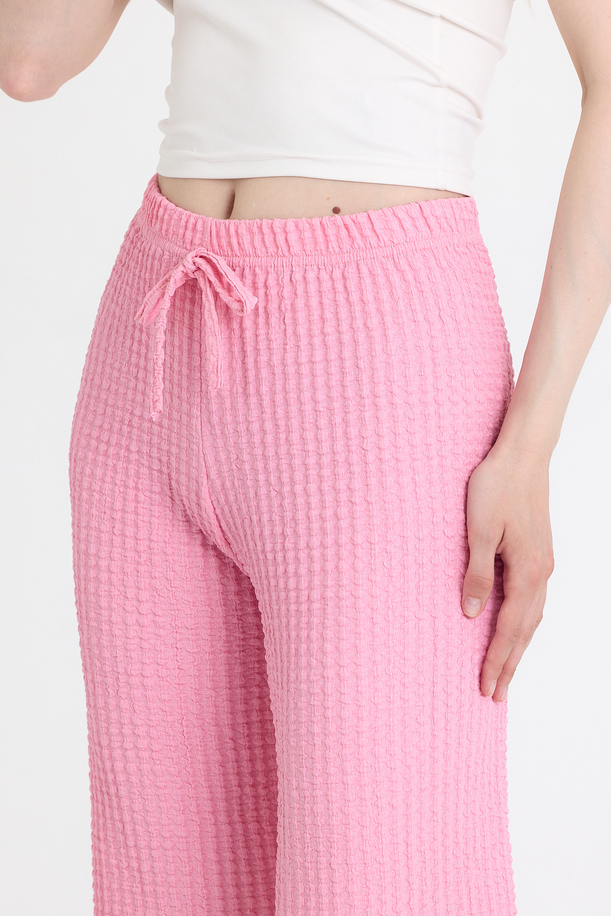 Pembe Geniş Paça Dökümlü Bürümcük Kumaş Pantolon 326 - 4