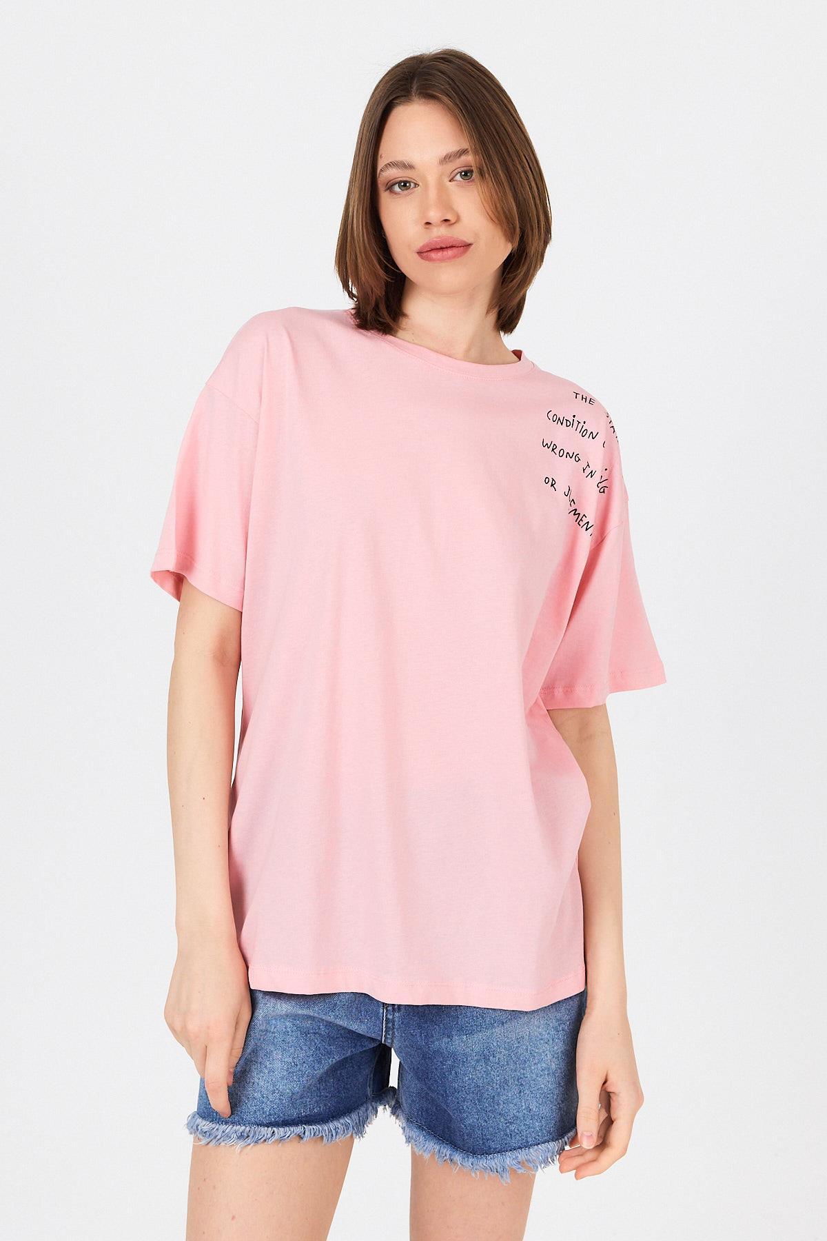 Pembe Göğüs Yazı Baskılı Pamuklu Oversize Tişört 2150-31M - 2