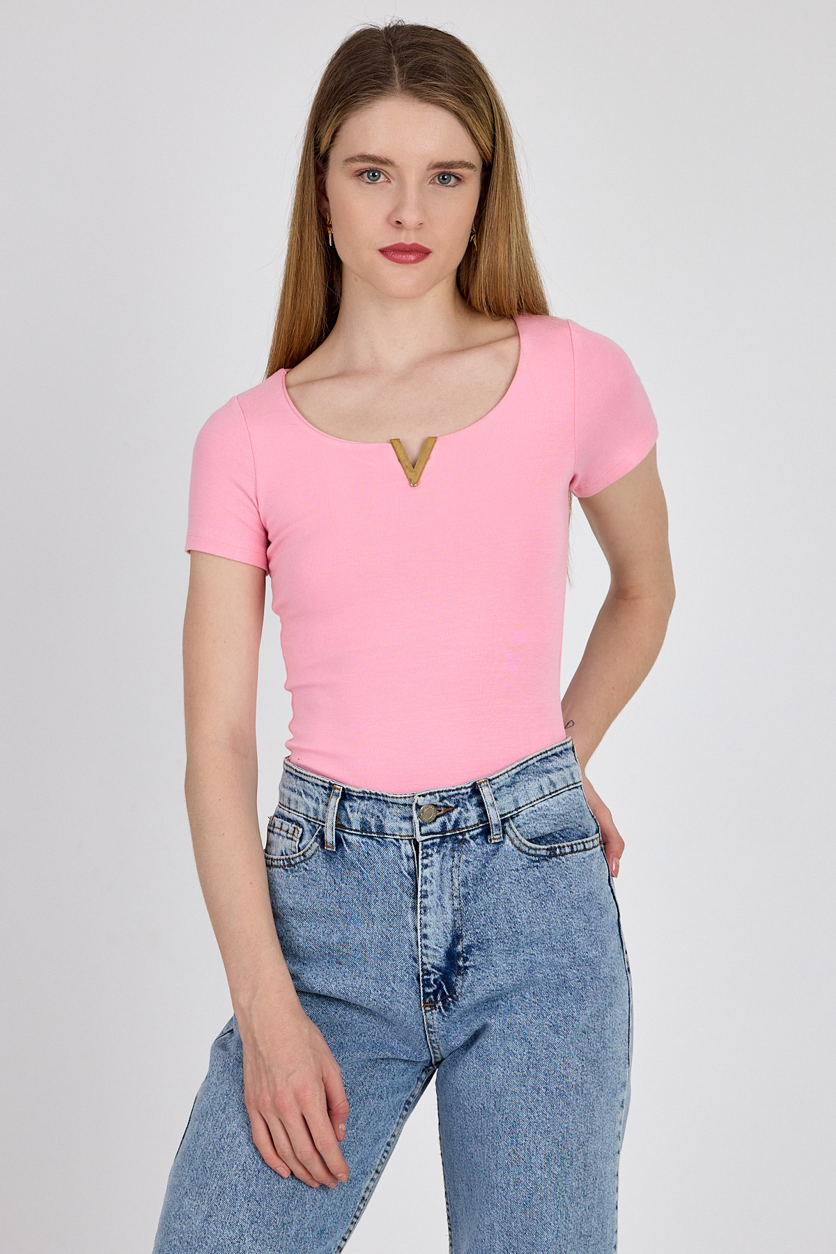 Pembe Gold Aksesuar Detaylı Viskoz/Yumuşak Kumaş Tişört 1460 - 1