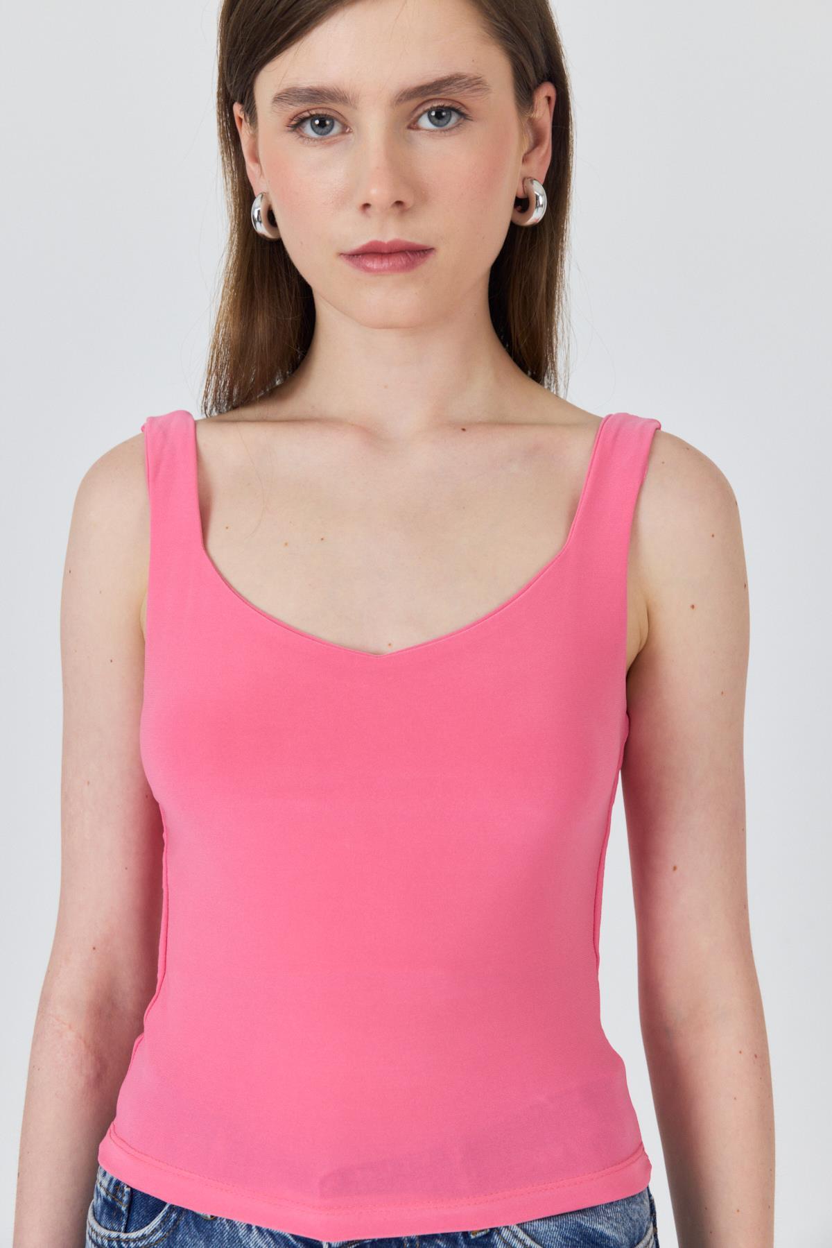 Pembe Kalın Askılı V Yaka Bluz 13293 - 4