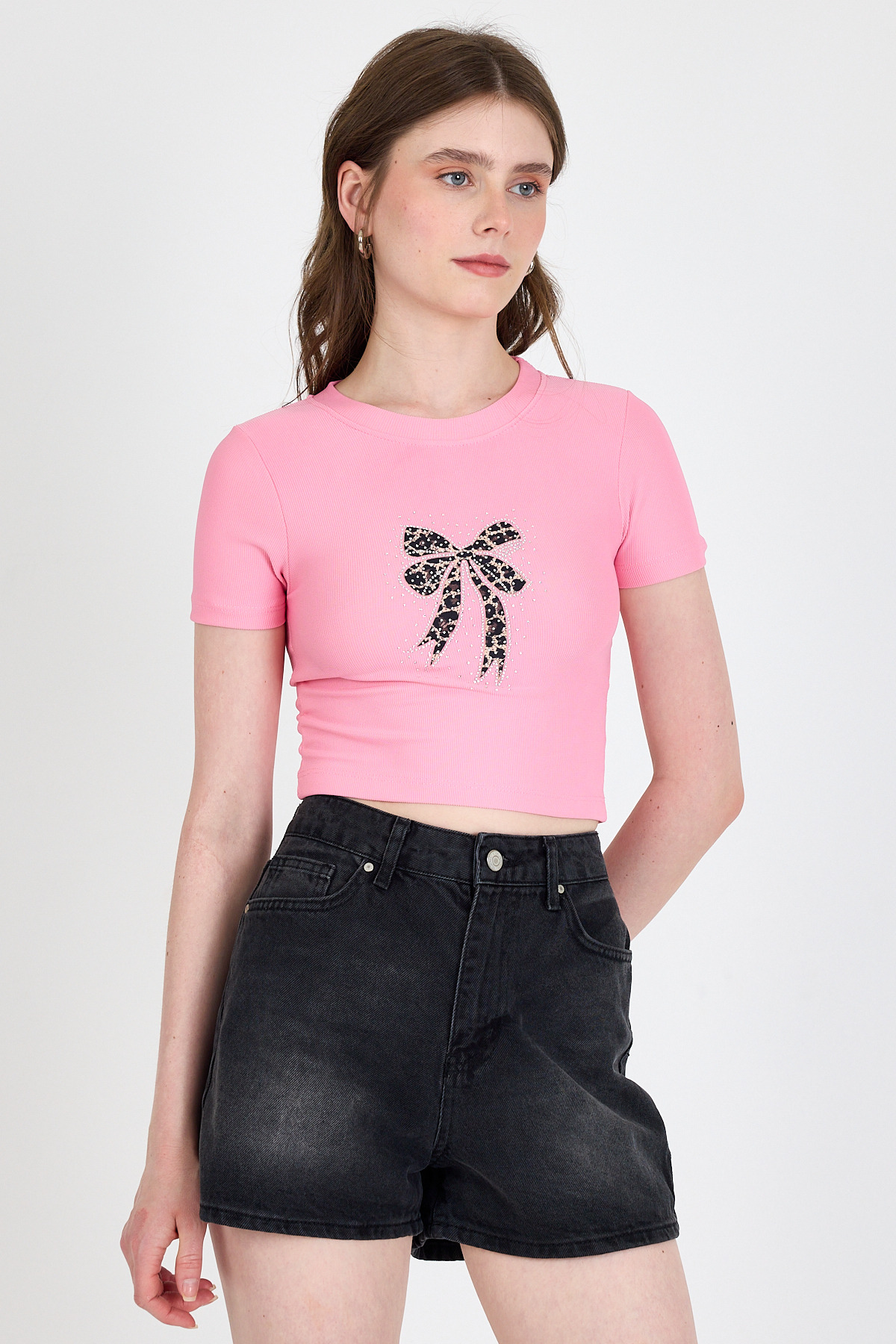 Pembe Leopar Fiyonk Baskılı Taş Detaylı Slim Fit Crop Tişört 0549-1 - 6