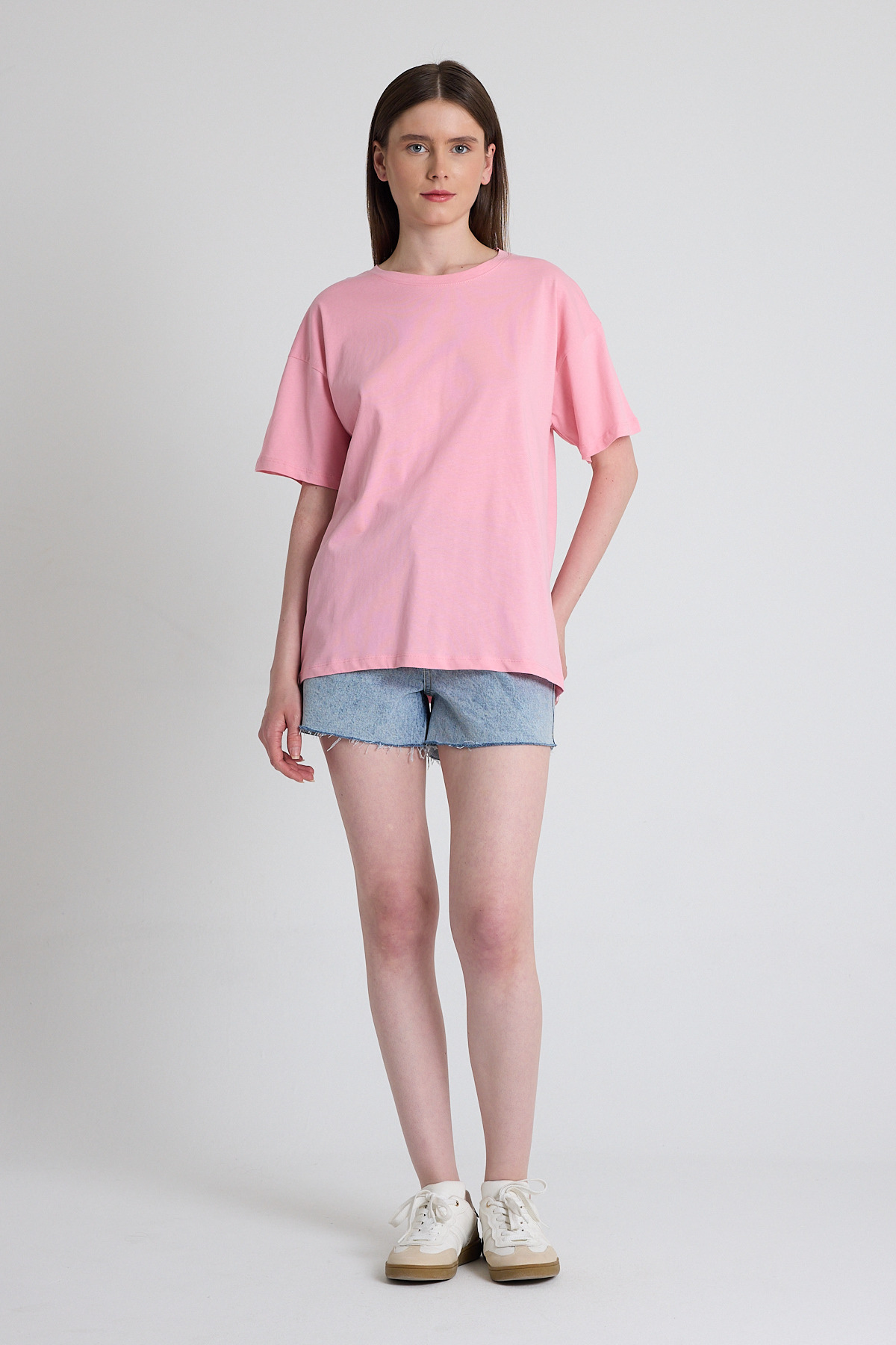 Pembe Omuz Yazı Baskılı %100 Pamuk Oversize Tişört 2150-30M - RAYS