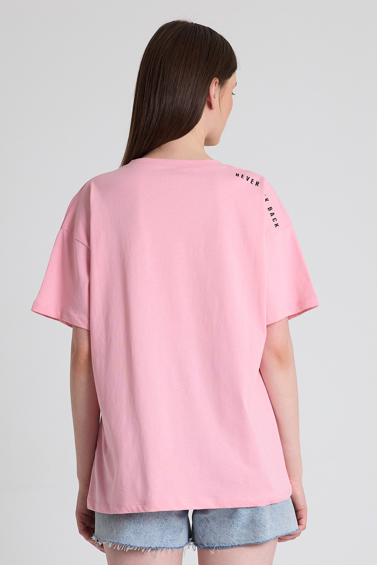 Pembe Omuz Yazı Baskılı %100 Pamuk Oversize Tişört 2150-30M - 5