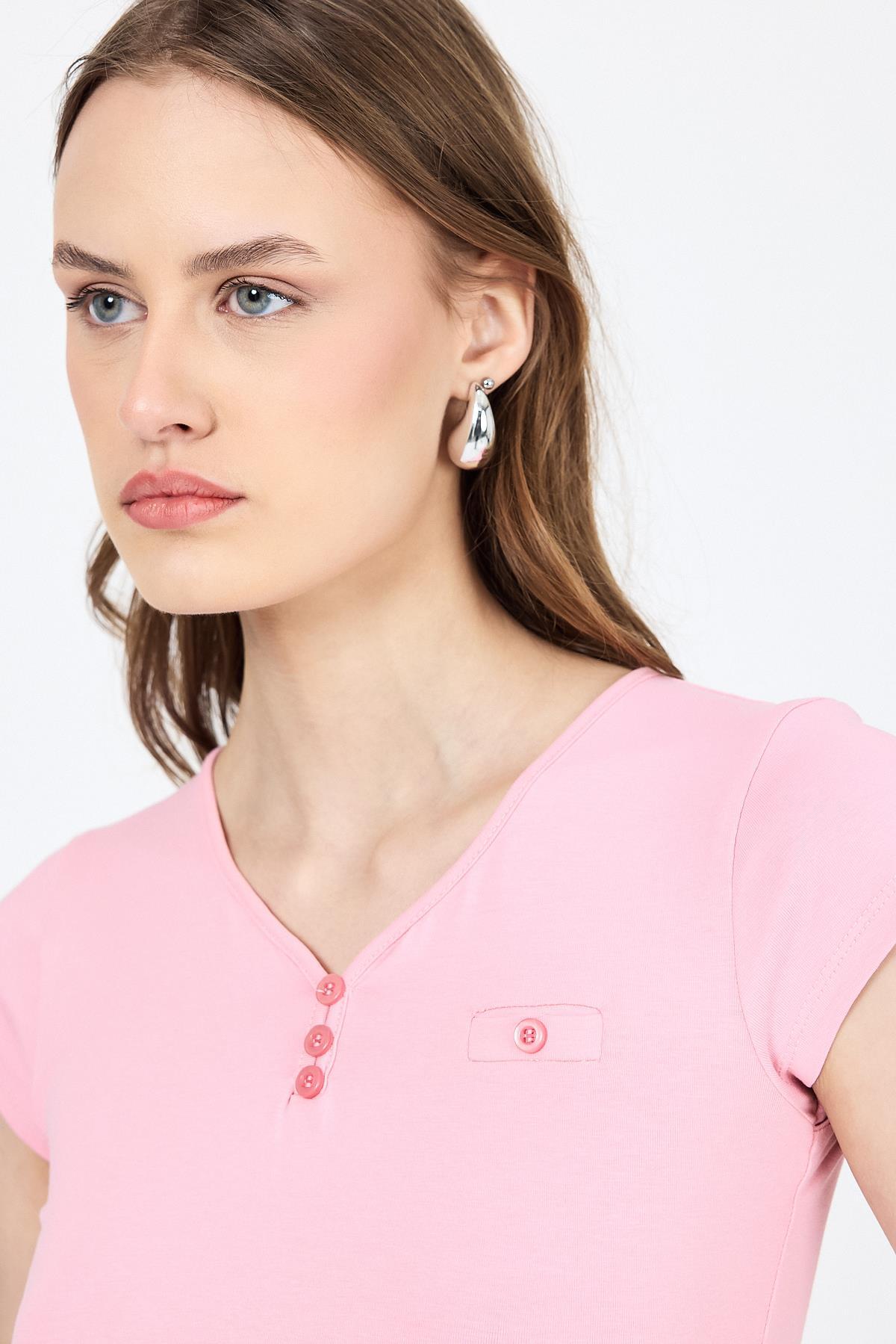 Pembe V Yaka Düğmeli Cep Detaylı Slim Fit Tişört 2213 - 4