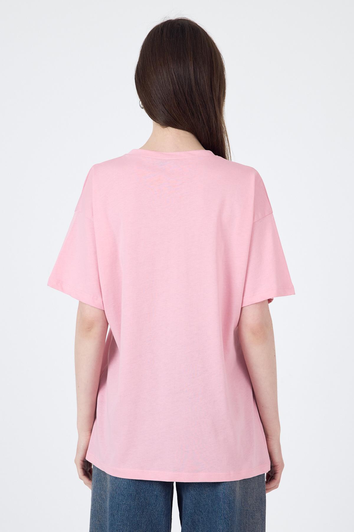 Pembe Yaka Yazı Baskılı Oversize Pamuklu Tişört 2150-34M - 5