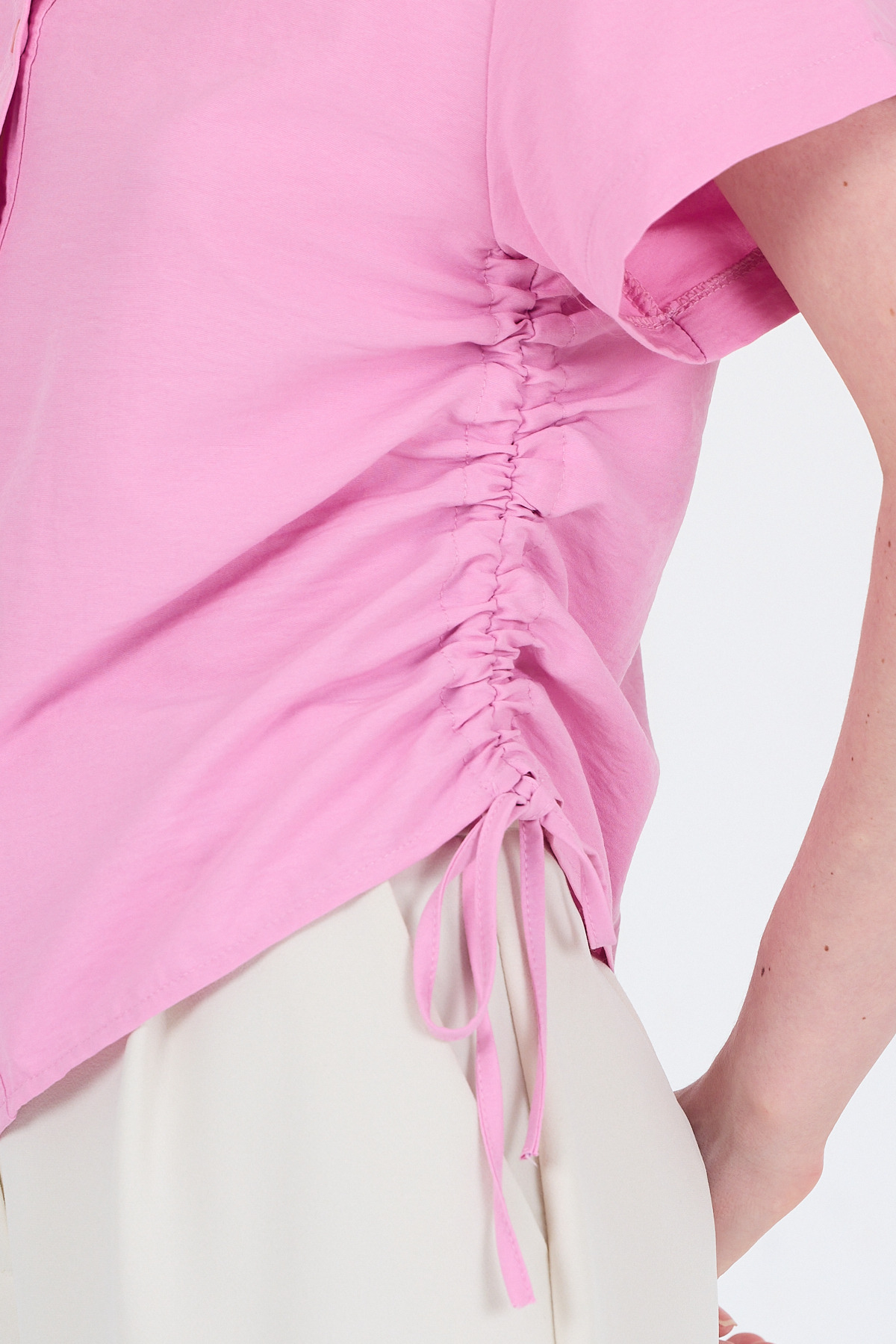 Pembe Yanları Büzgülü Bağcıklı Kısa Kollu Gömlek 4368A - RAYS