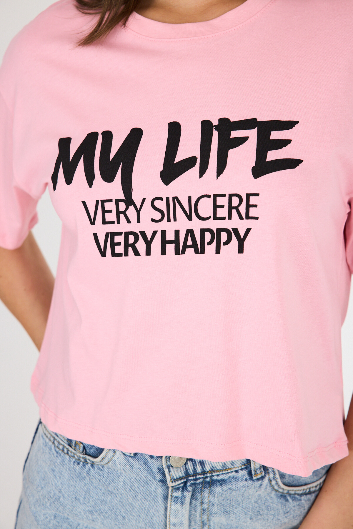 Pembe Yazı Baskılı %100 Pamuk Crop Tişört 9187M - RAYS