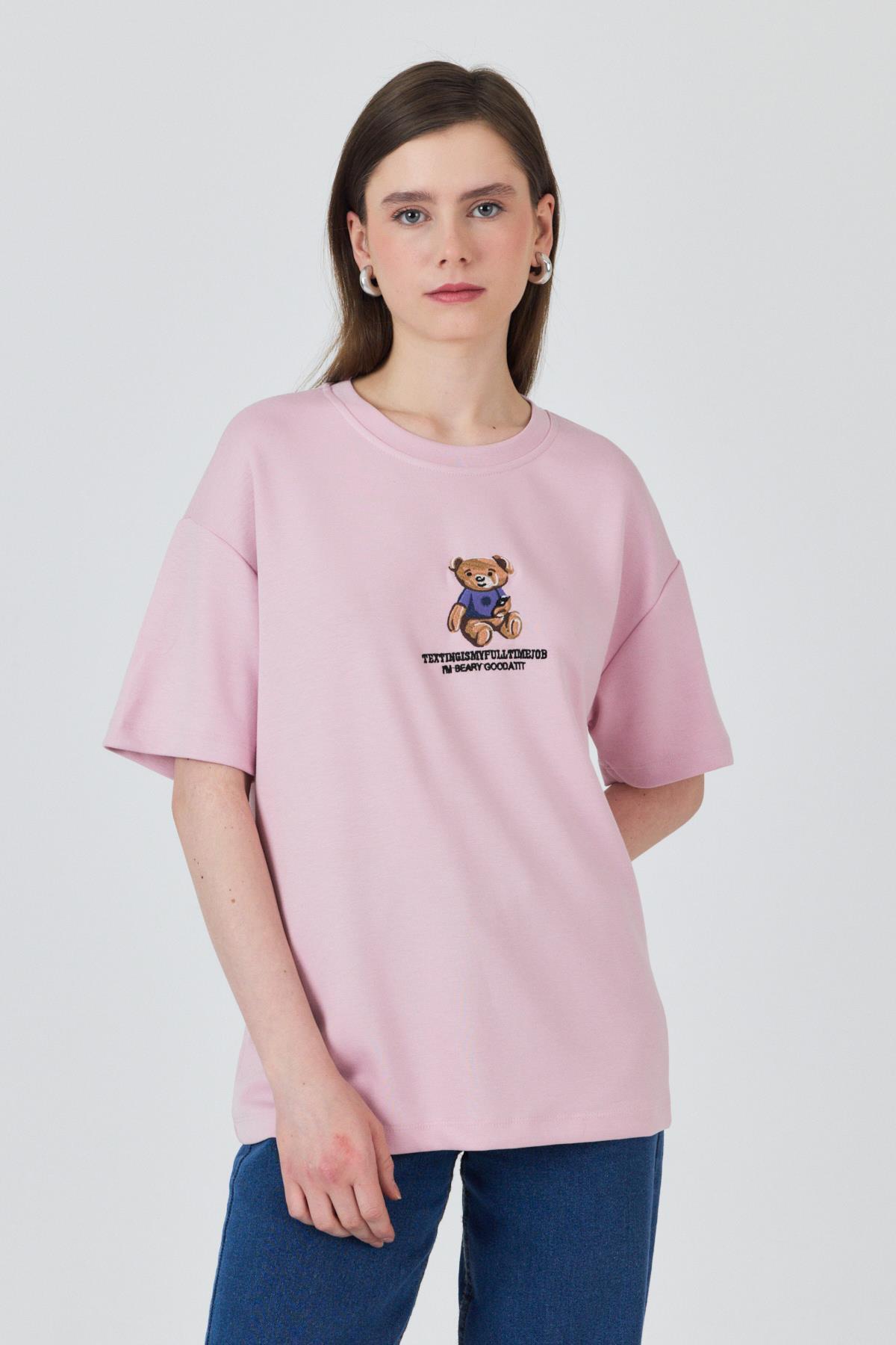 Pudra Ayıcık Baskılı Bisiklet Yaka Oversize Tişört 5530 - 8