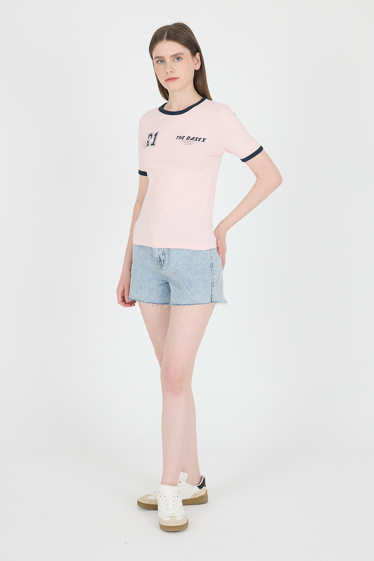 Pudra Ribanalı Yazı Baskılı Slim Fit Tişört 5981 - RAYS