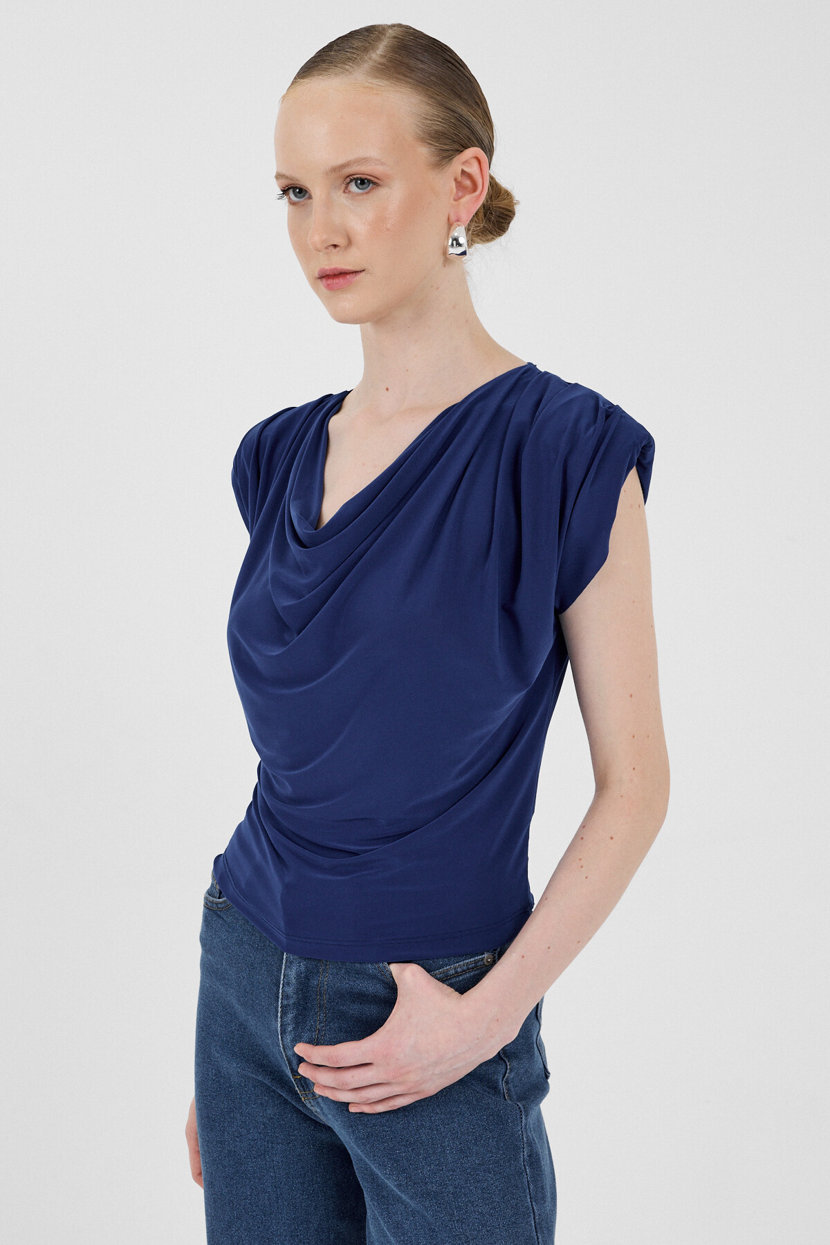 Saks Vatkalı Degaje Yaka Bluz 2509 - 1