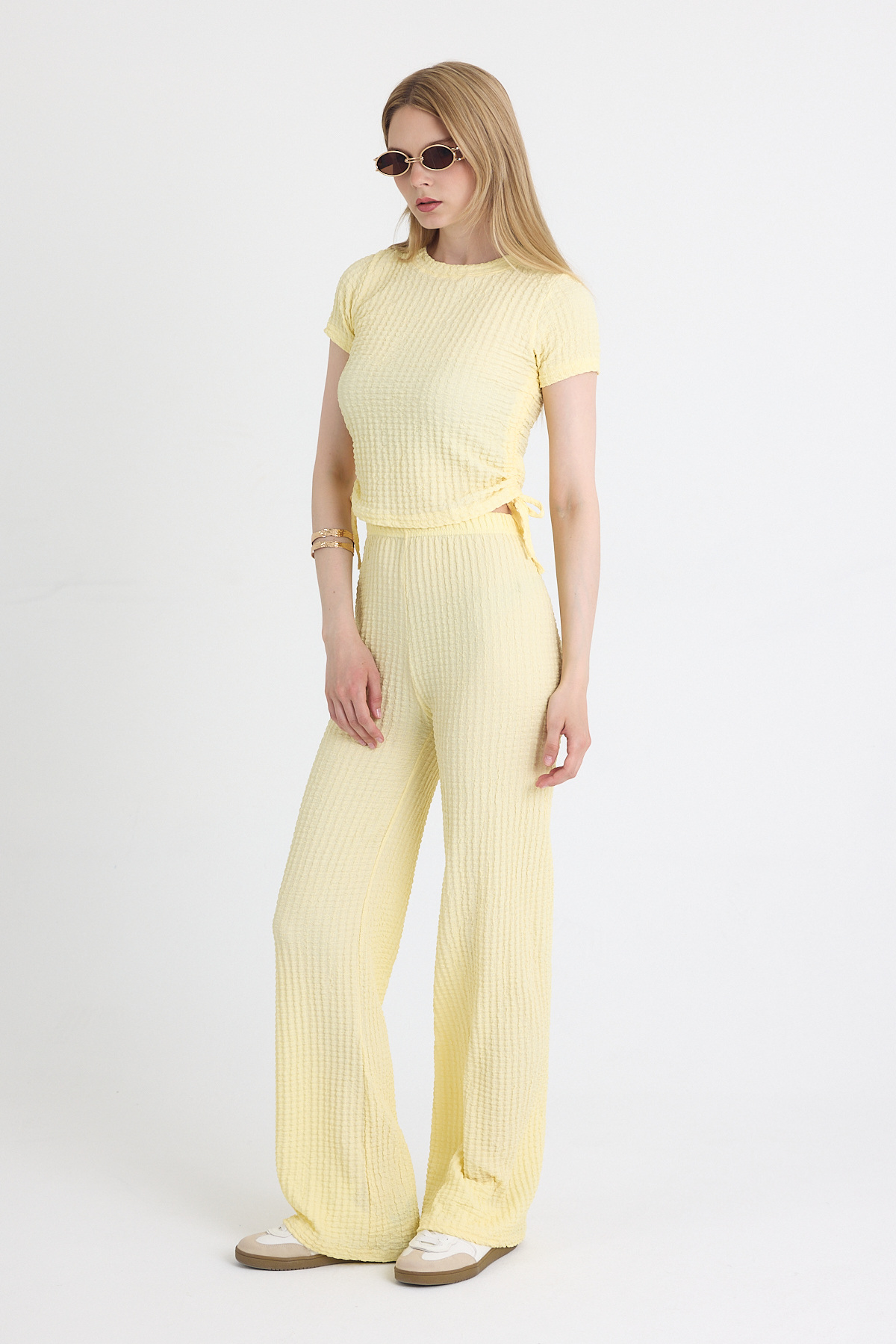 Sarı Bürümcük Dokulu Büzgülü Crop ve Geniş Paça Pantolon Takımı 3001 - RAYS