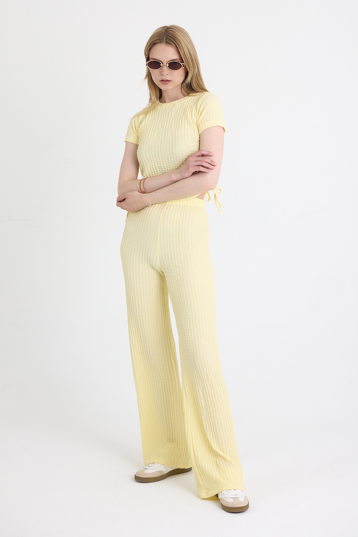 Sarı Bürümcük Dokulu Büzgülü Crop ve Geniş Paça Pantolon Takımı 3001 - 3