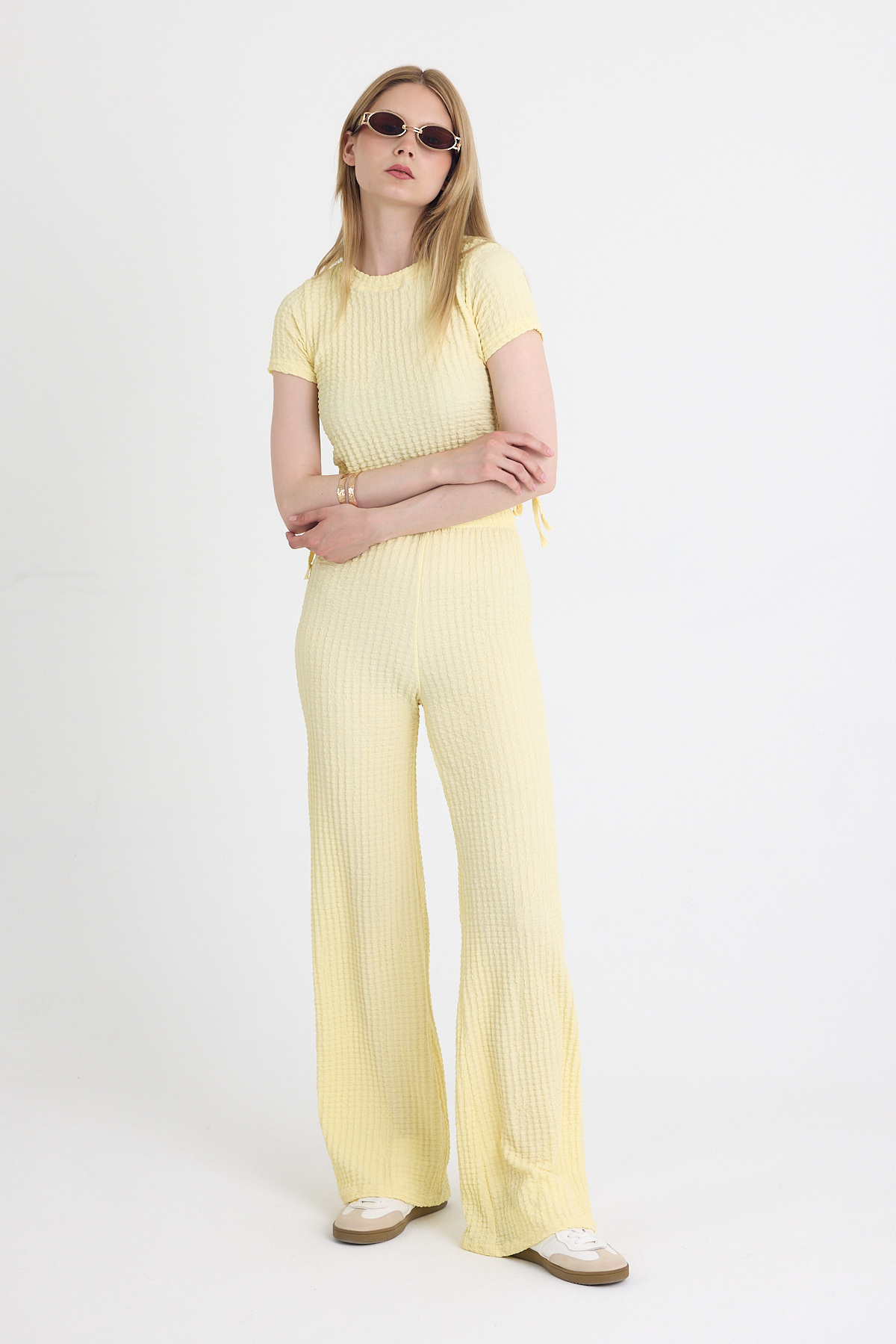 Sarı Bürümcük Dokulu Büzgülü Crop ve Geniş Paça Pantolon Takımı 3001 - 6