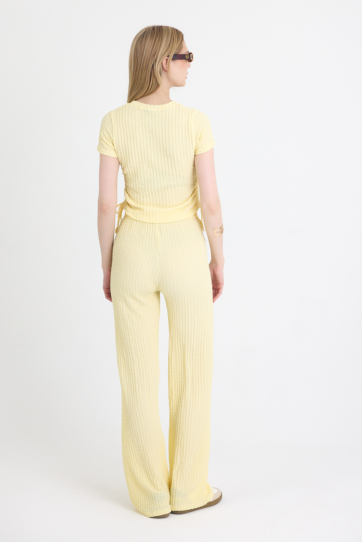 Sarı Bürümcük Dokulu Büzgülü Crop ve Geniş Paça Pantolon Takımı 3001 - 5